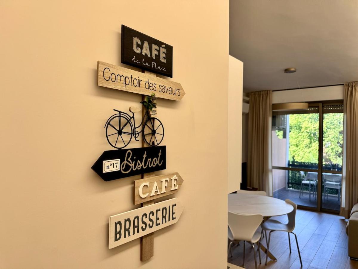 Luxury Apartment Metro Cornelia