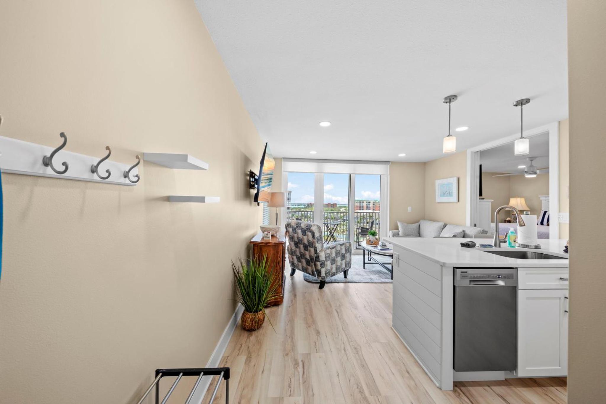 Beachfront, Estero Beach Tennis 708A Weekly Stays