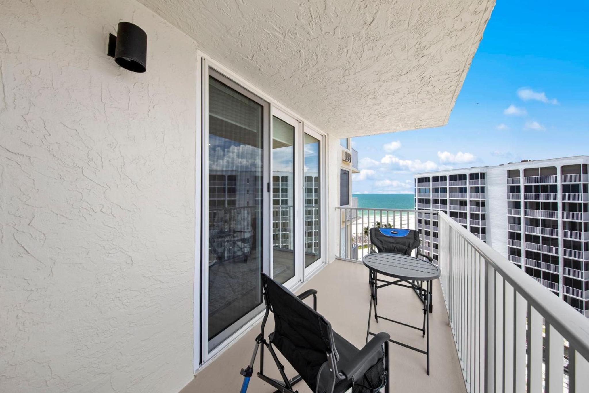 Beachfront, Estero Beach Tennis 708A Weekly Stays