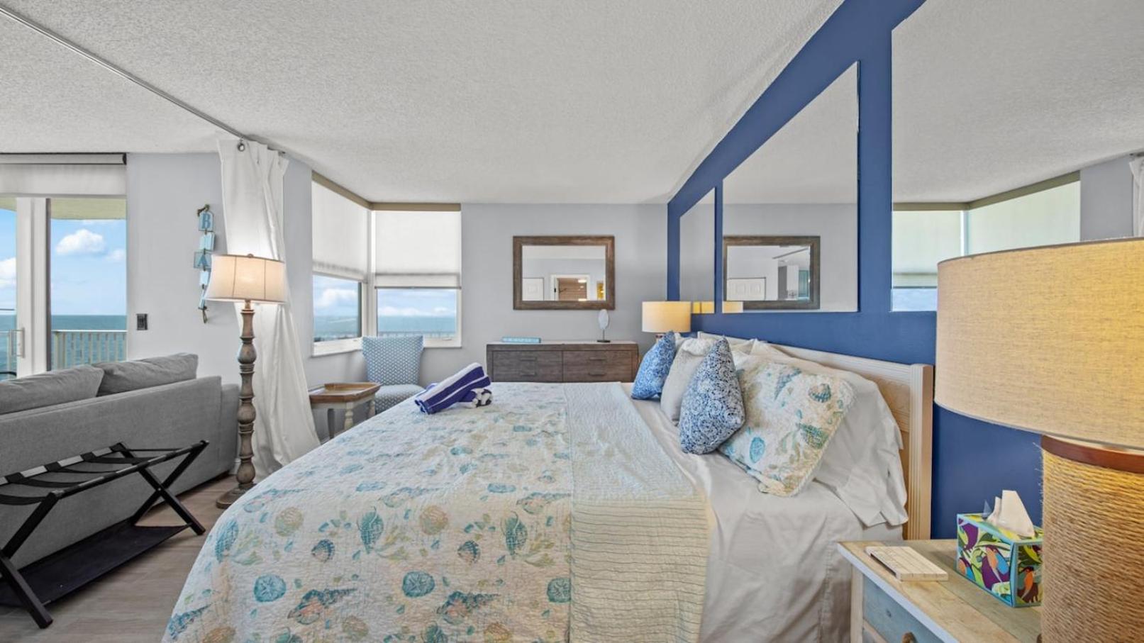 Gulf Water Views 2 bikes, beach gear weekly stay