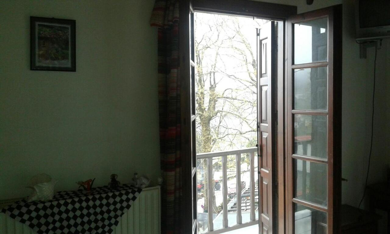 Photo 52