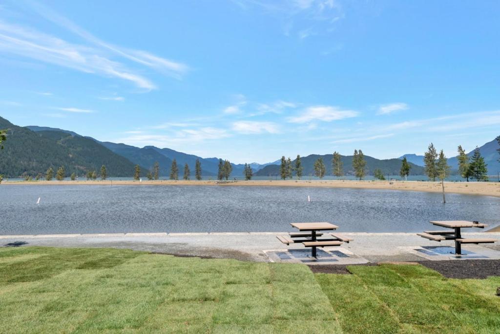 Harrison Hot Springs Lakeside