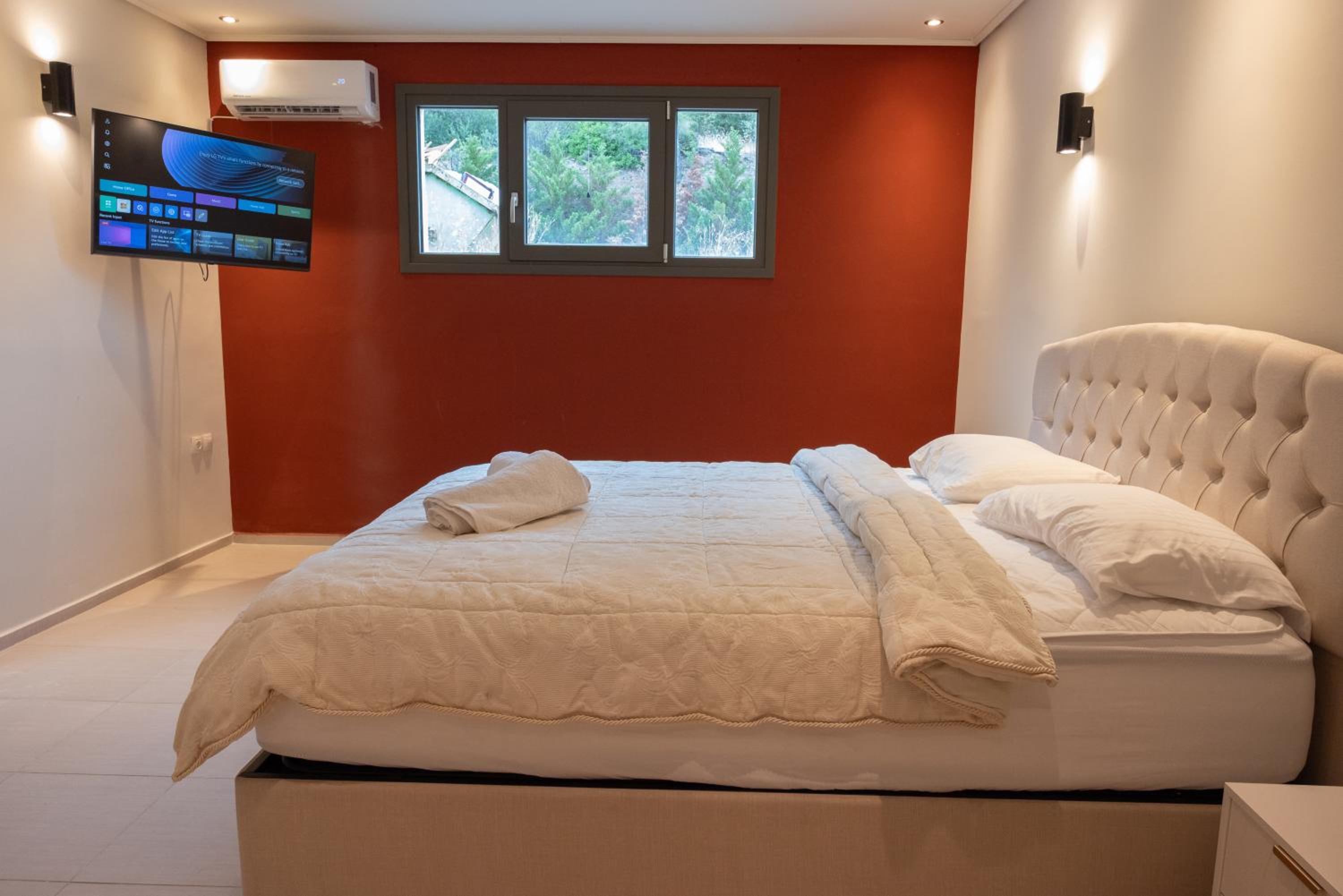 White Sand Loutraki Villa - Sea View