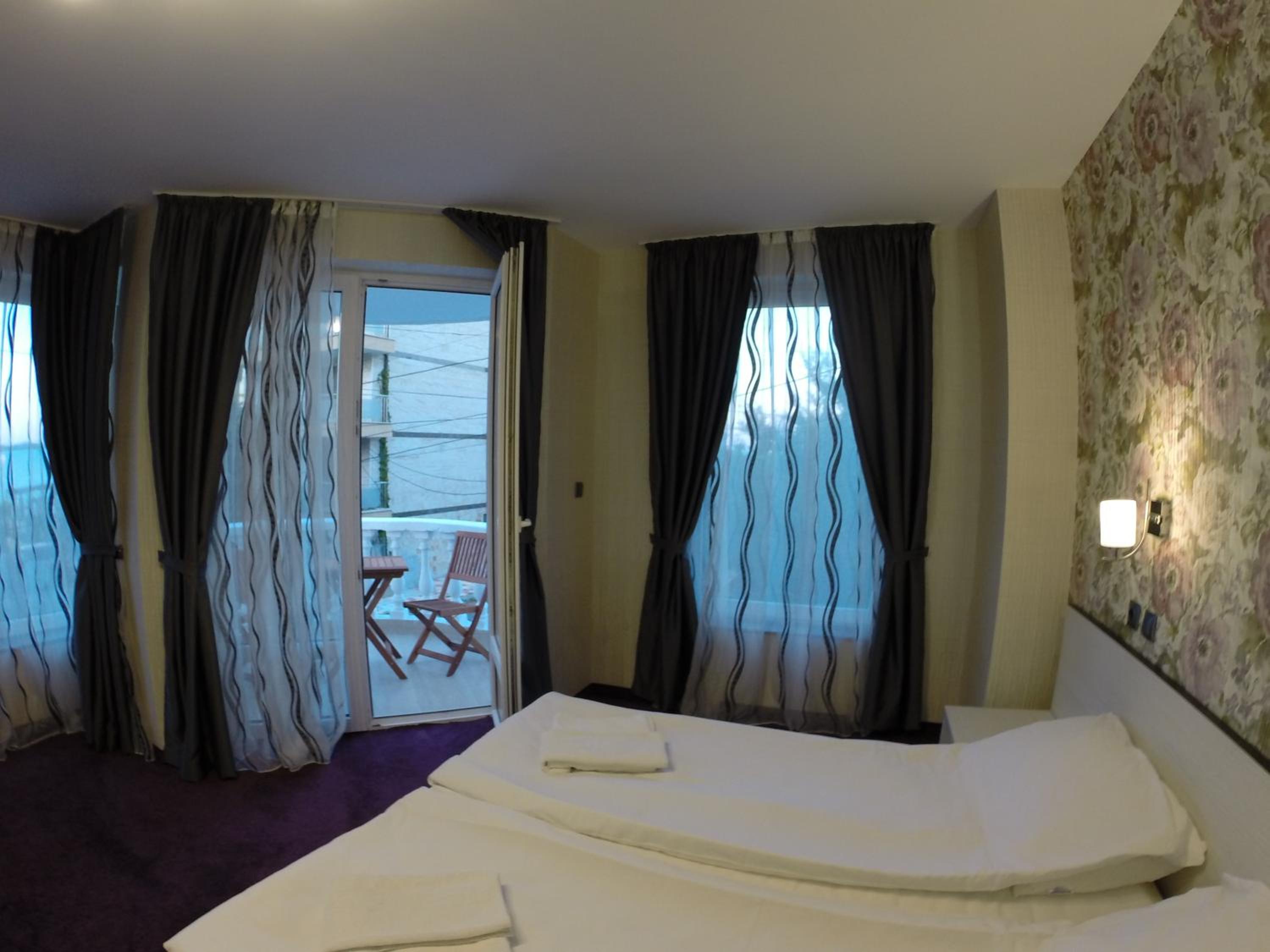 VIP Apartments Dobrevi