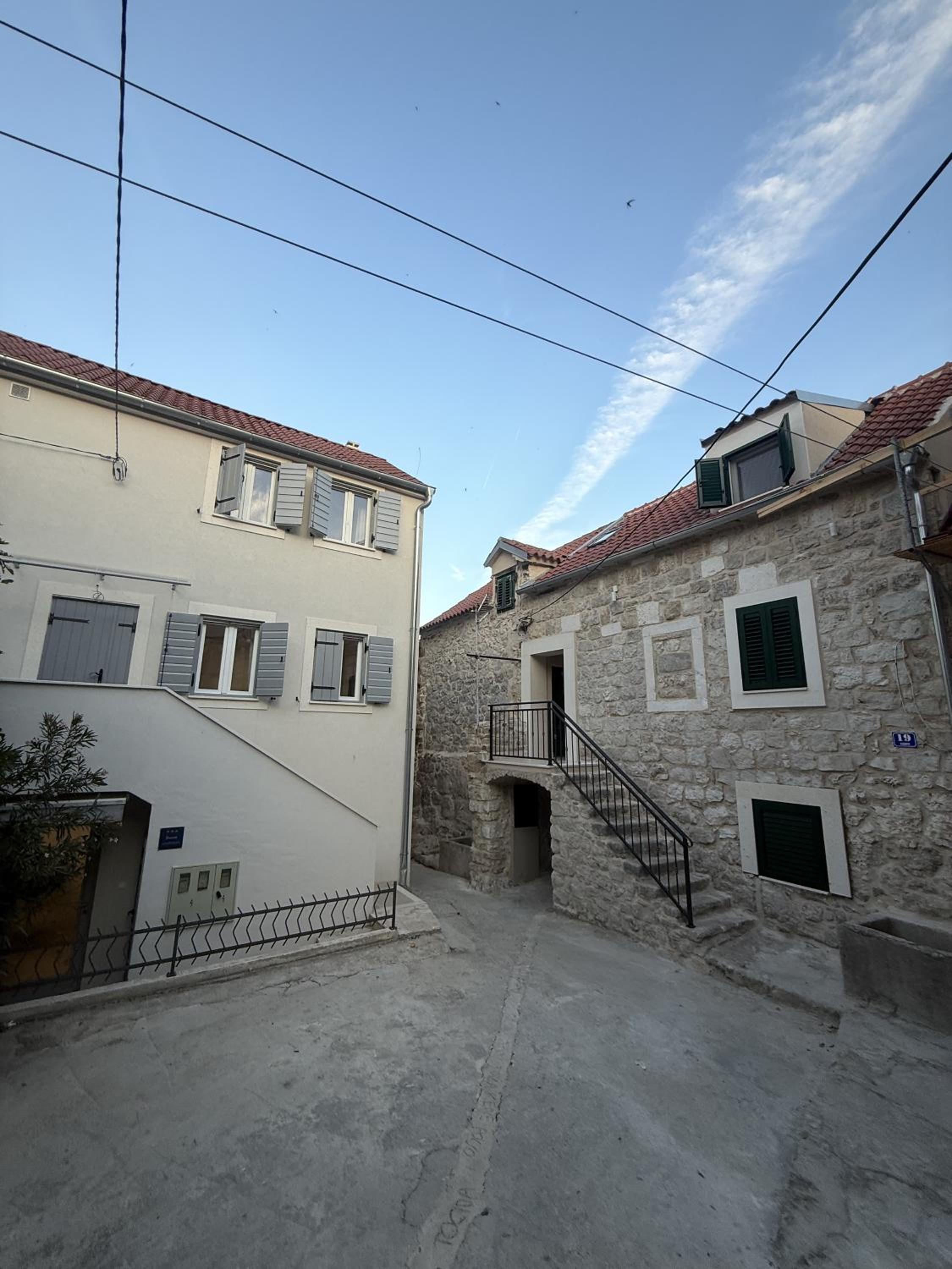 La Casa di Varos Old Town Apartments