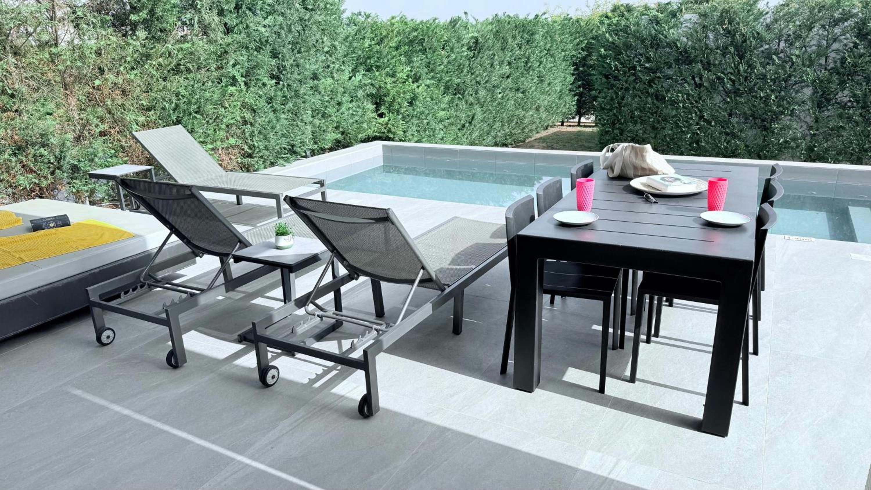 TooCoool Villa - Azure Seaview