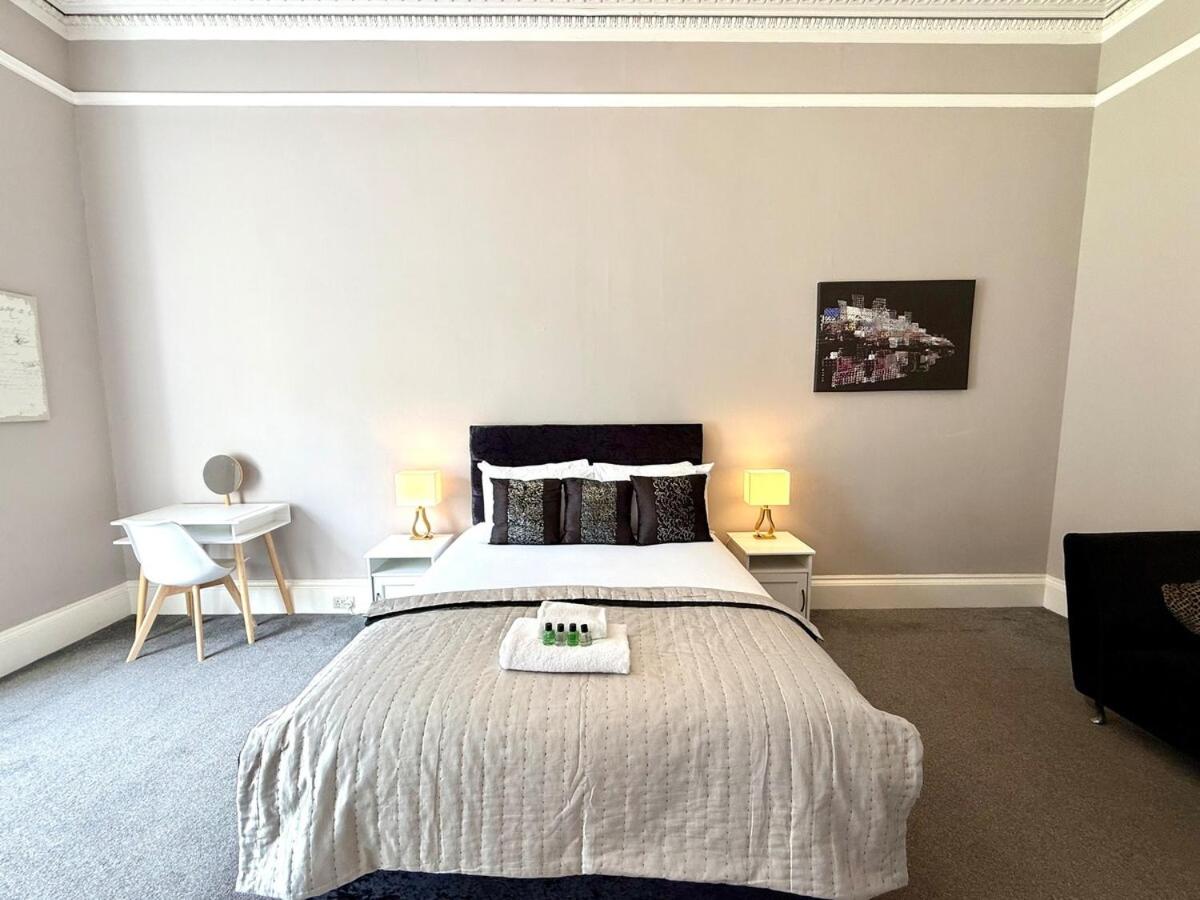 New Town luxury 1 bed apartment