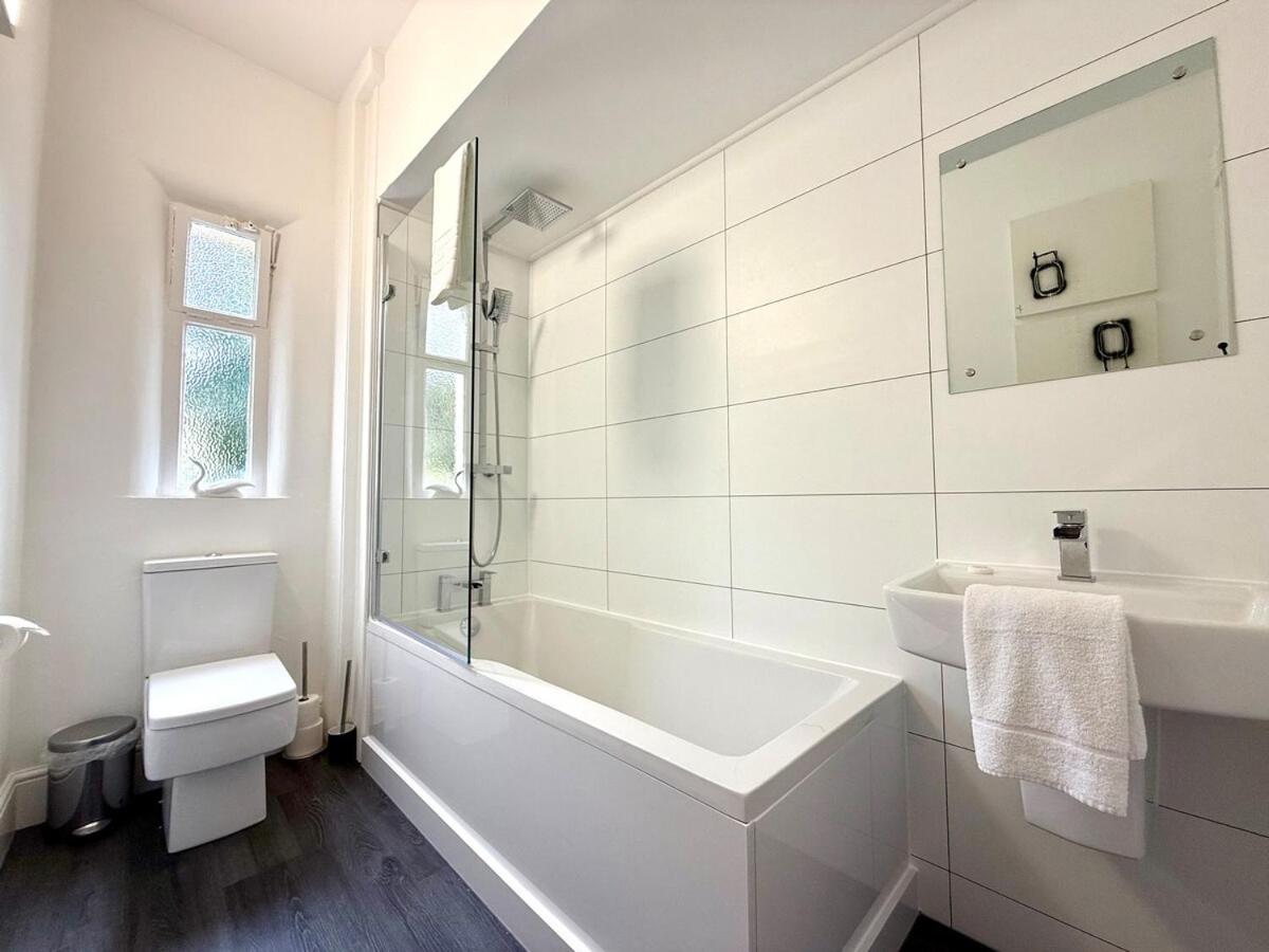 New Town luxury 1 bed apartment