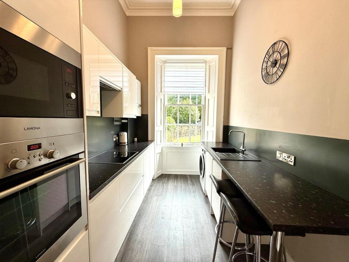 New Town luxury 1 bed apartment