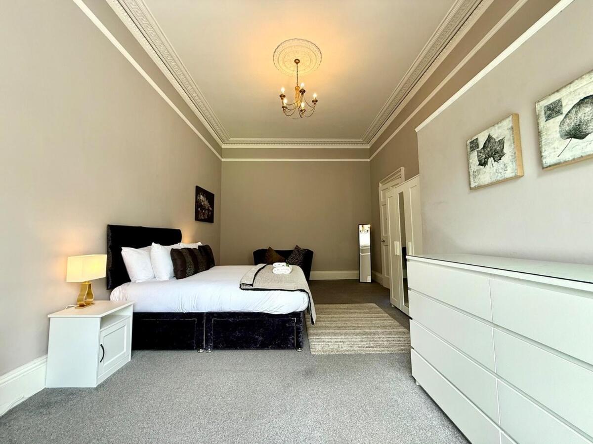 New Town luxury 1 bed apartment