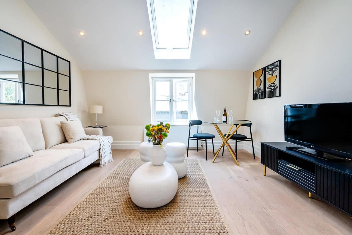 The Paddington Professional - by Out of Office Lifestyle