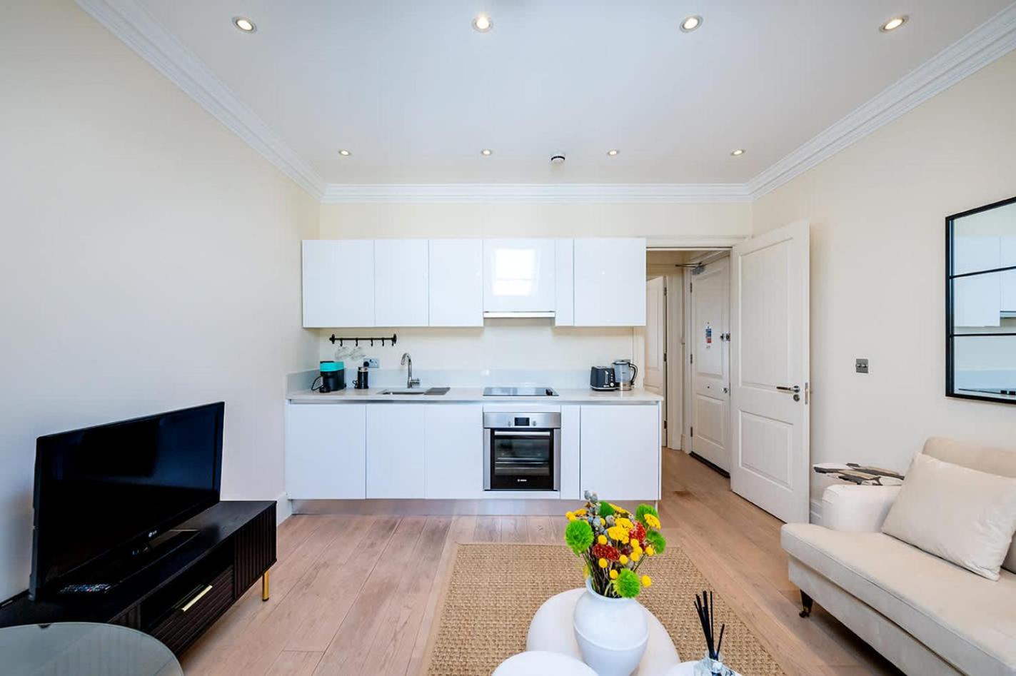 The Paddington Professional - by Out of Office Lifestyle