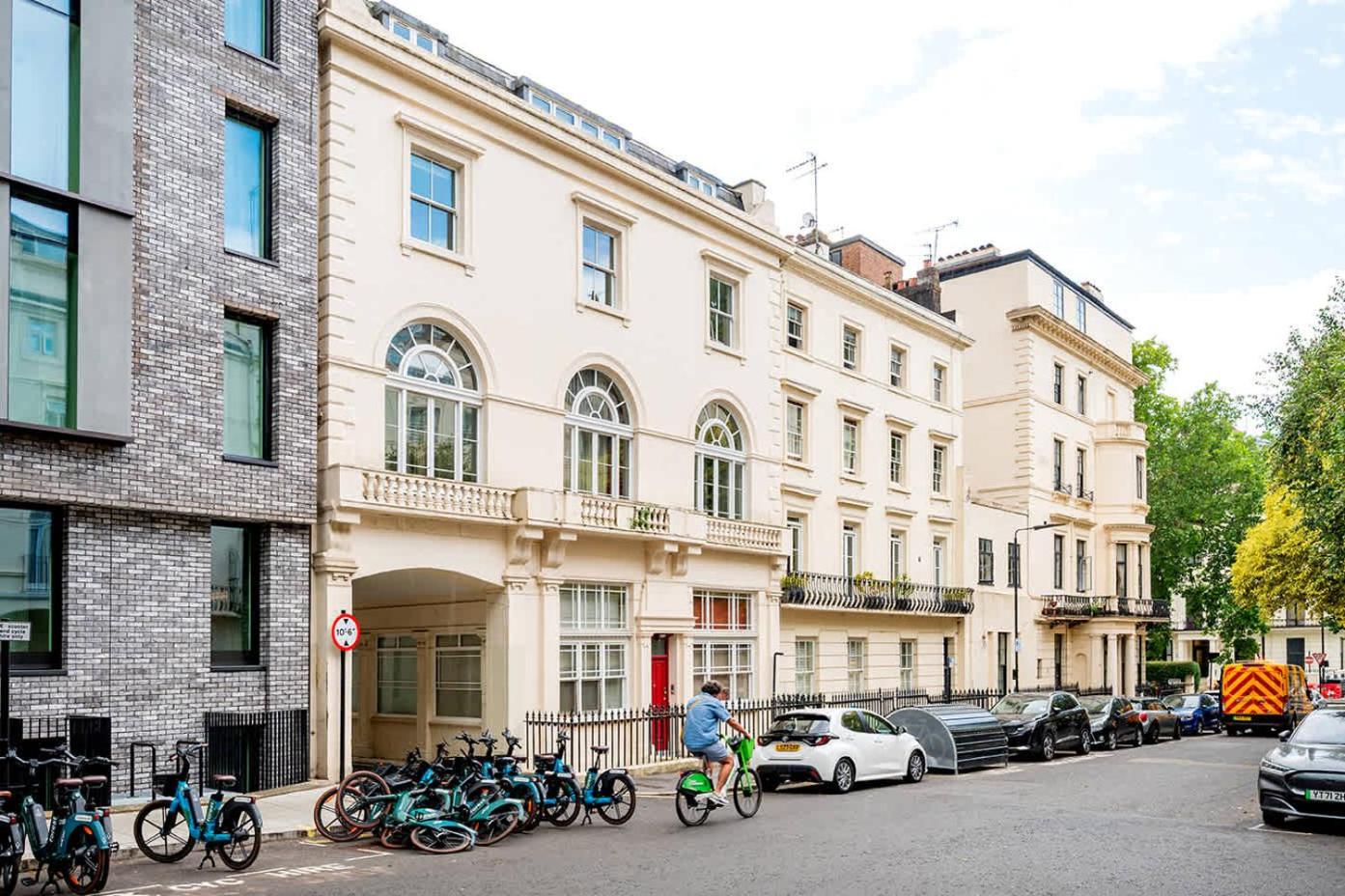 The Paddington Professional - by Out of Office Lifestyle