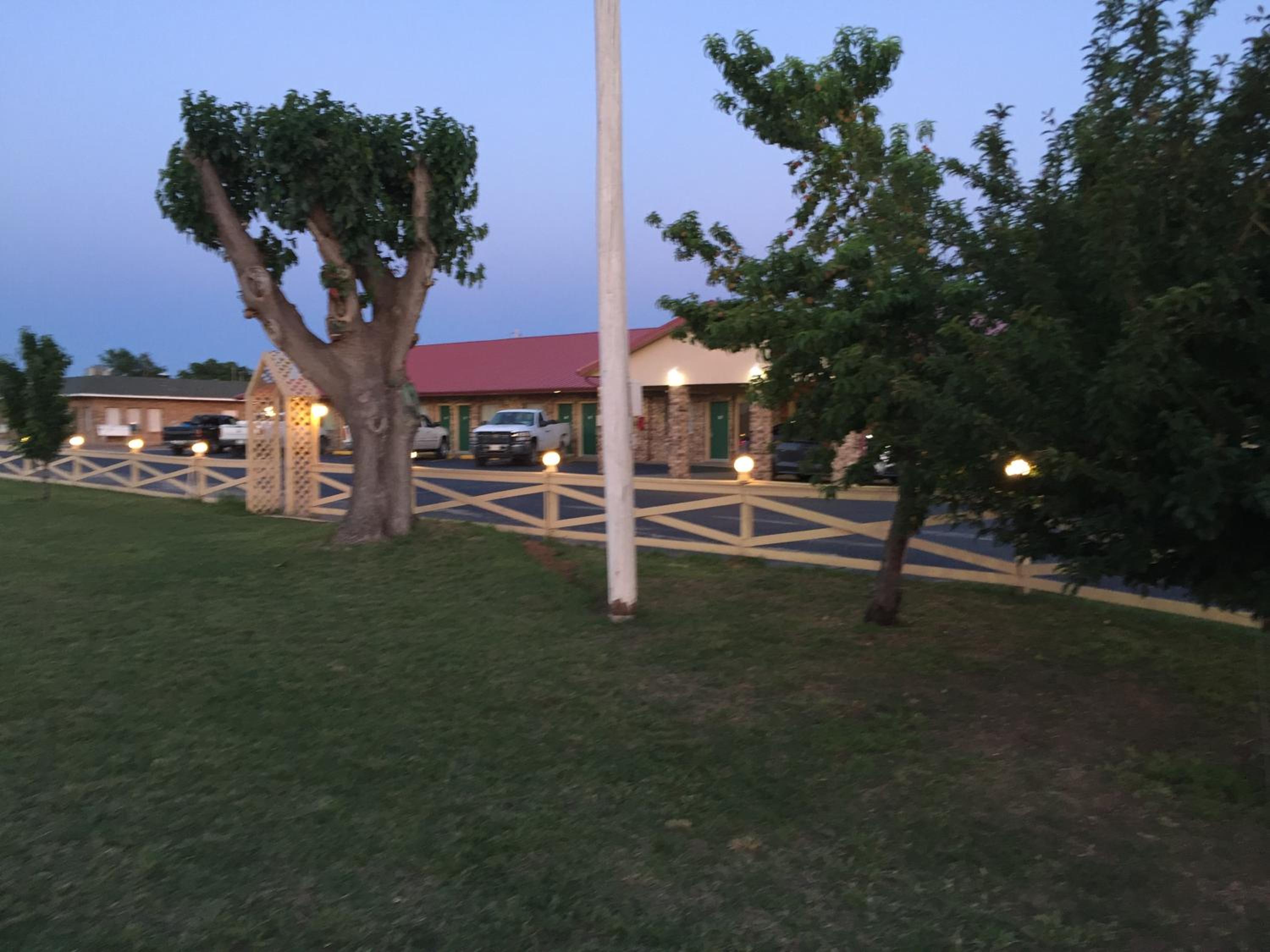 Green bird Inn