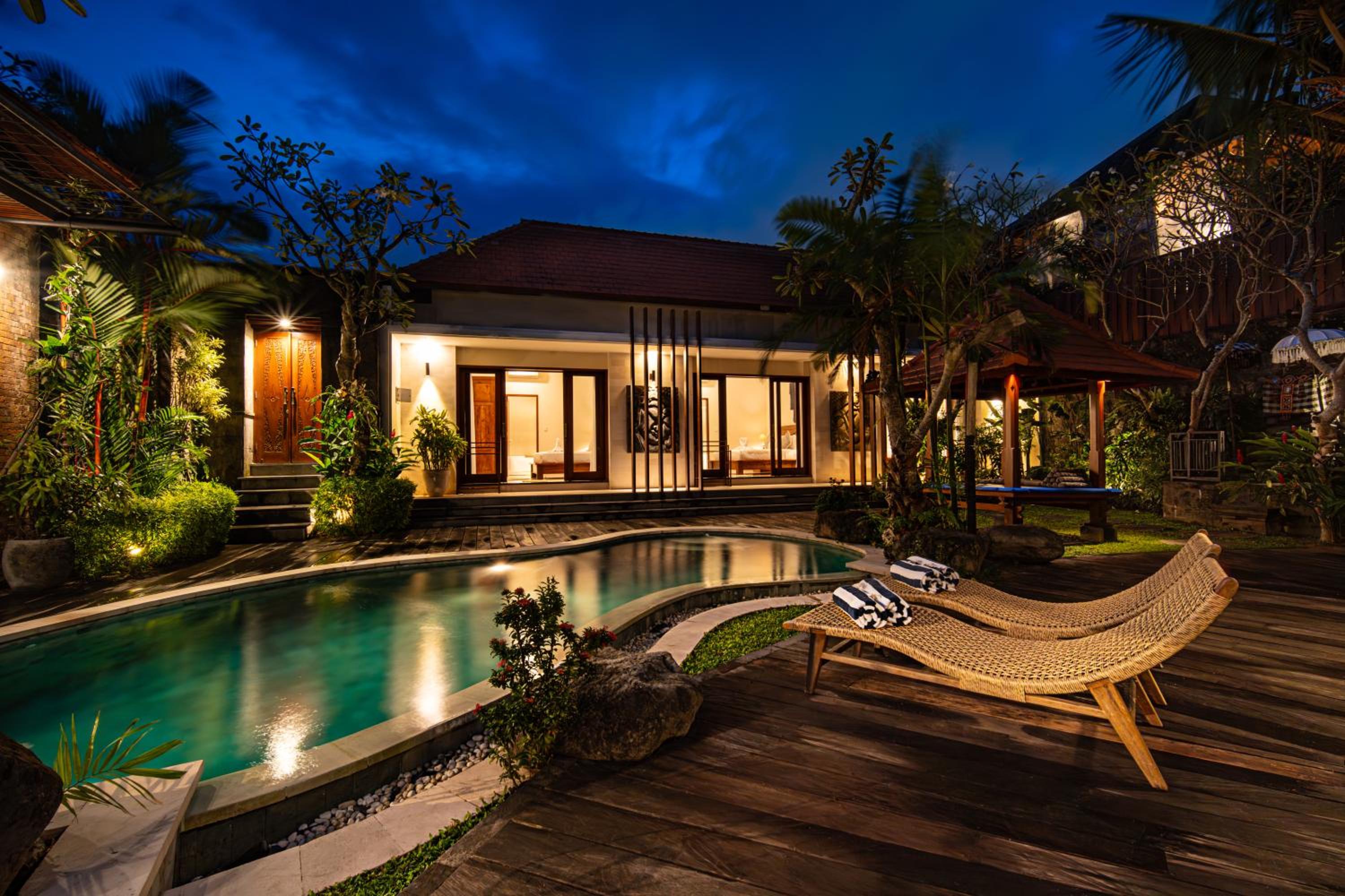 Magnifica Villa Canggu - 3BR Private villa 5 mins to Finns Beach Club