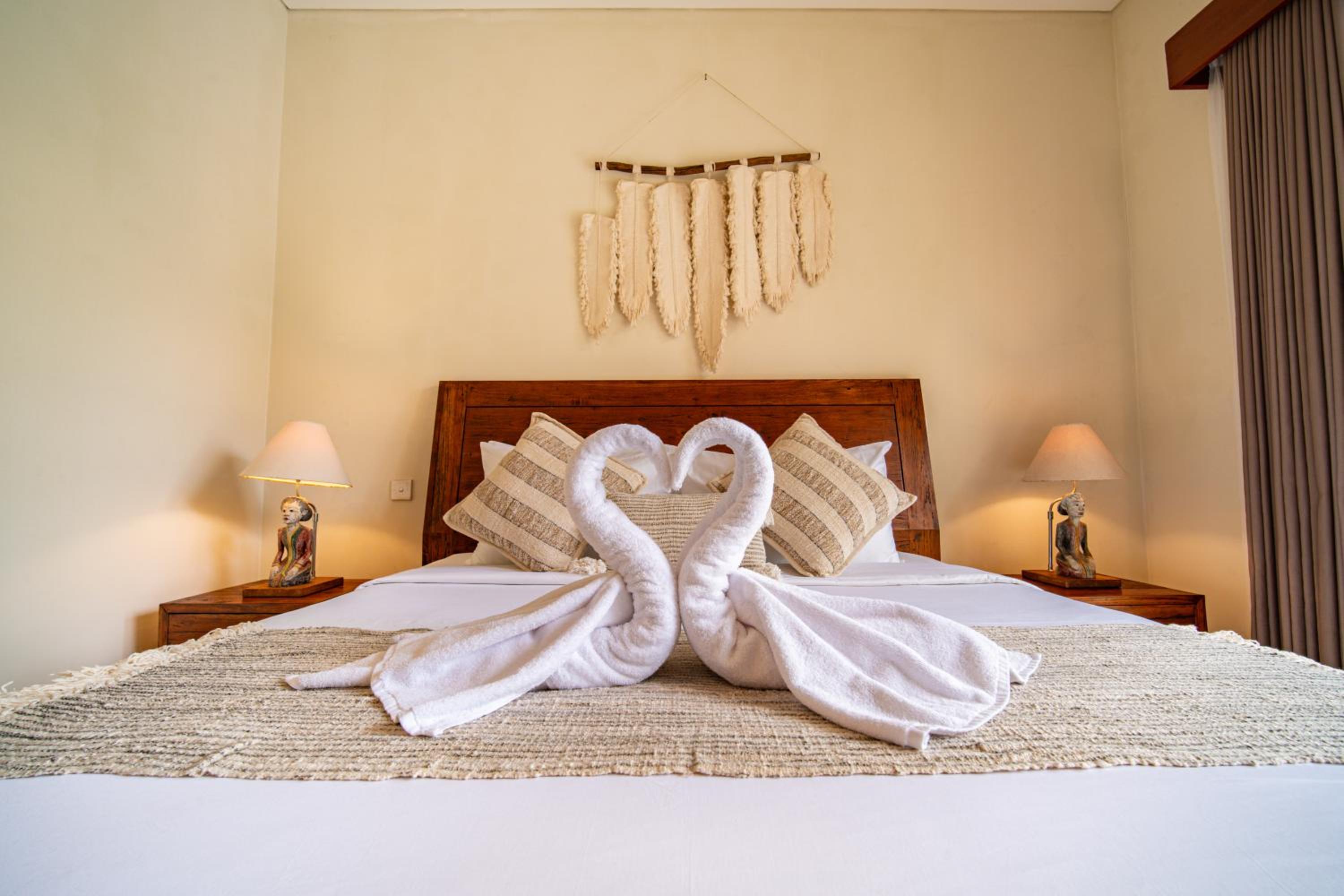 Magnifica Villa Canggu - 3BR Private villa 5 mins to Finns Beach Club