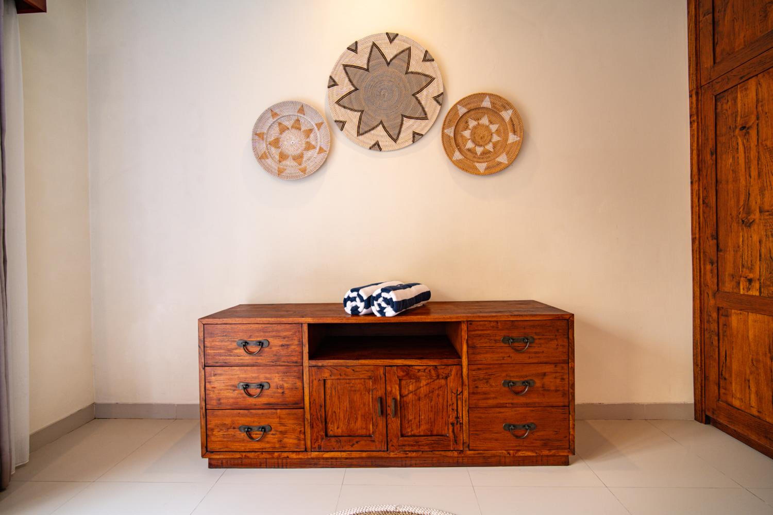 Magnifica Villa Canggu - 3BR Private villa 5 mins to Finns Beach Club