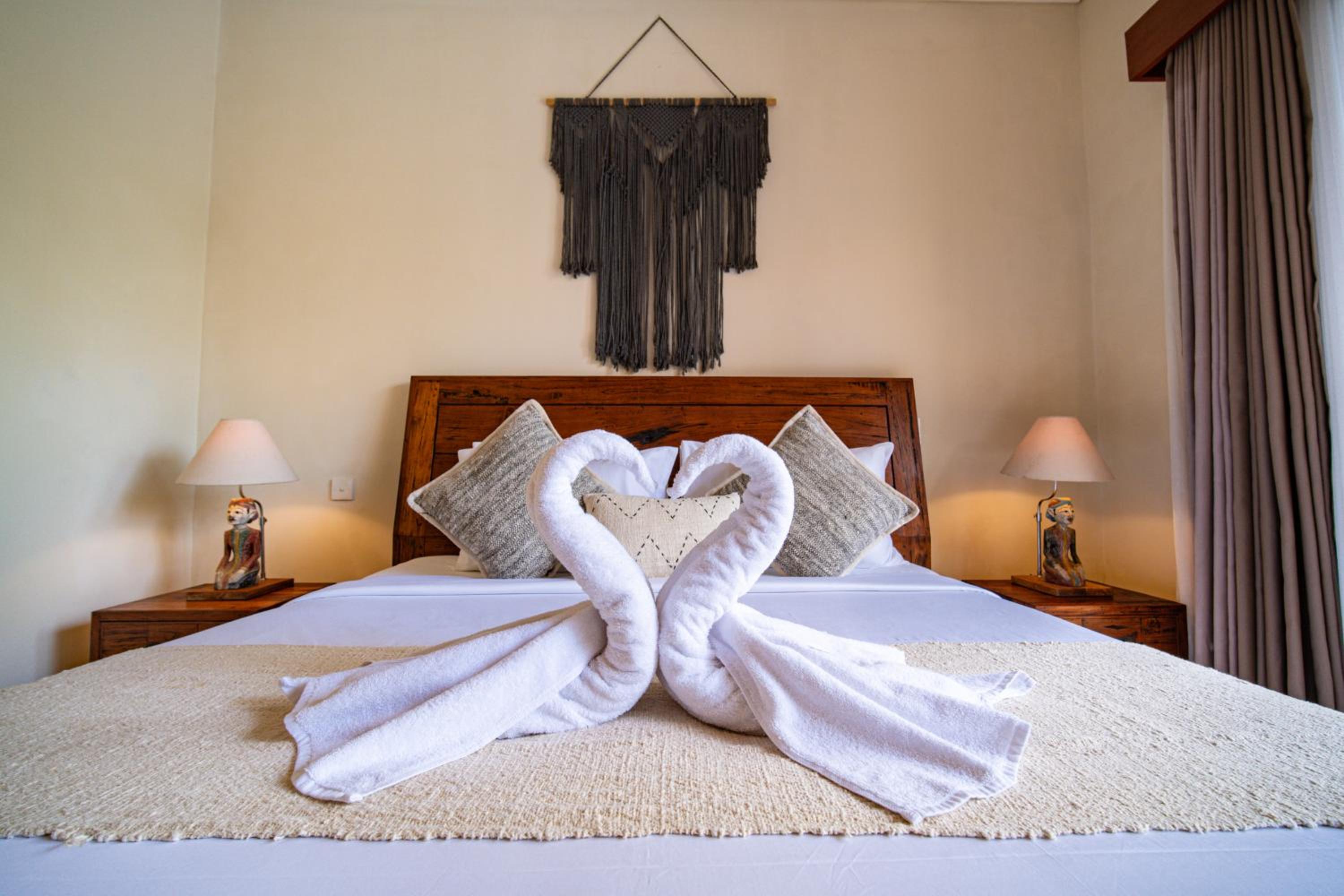 Magnifica Villa Canggu - 3BR Private villa 5 mins to Finns Beach Club