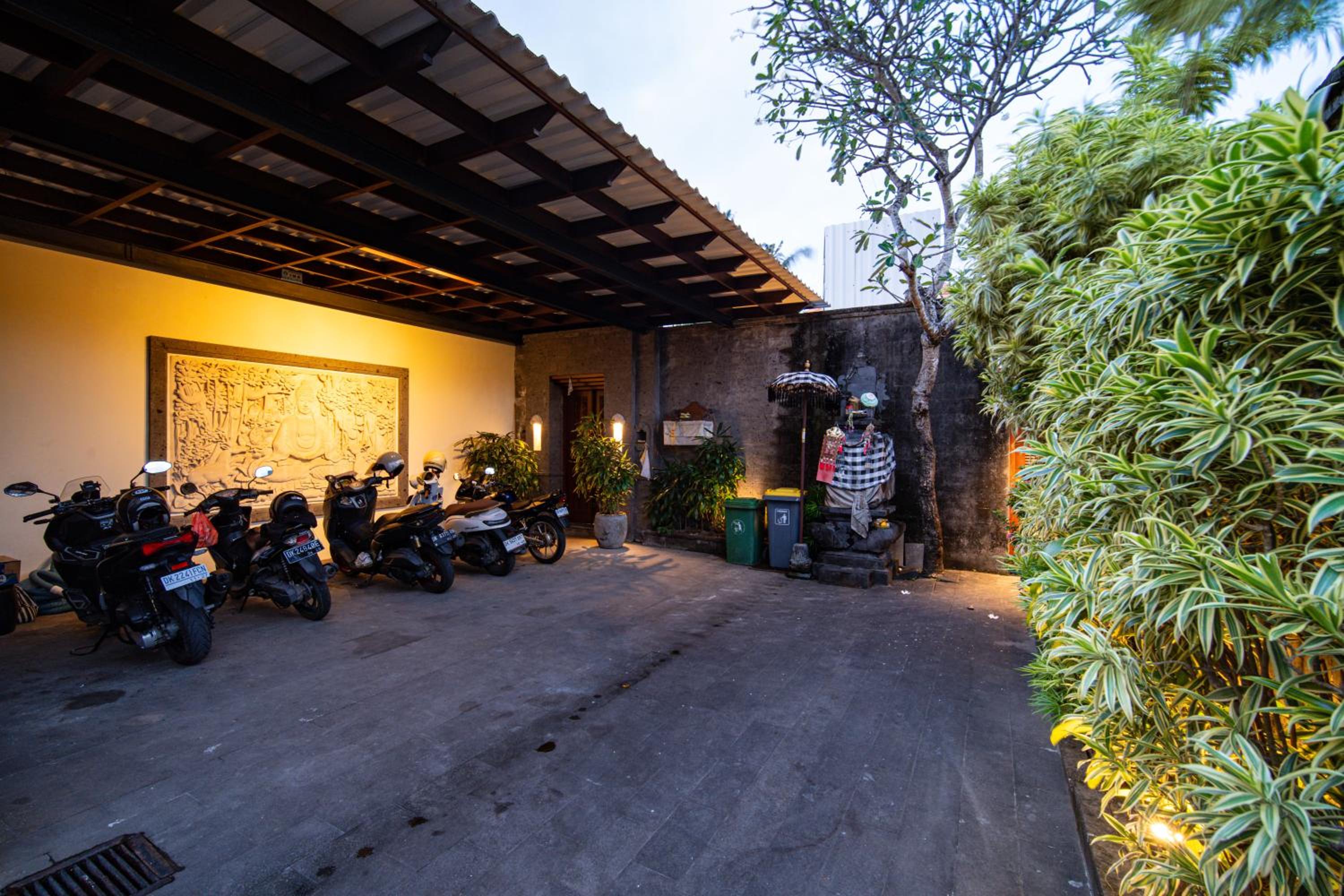 Magnifica Villa Canggu - 3BR Private villa 5 mins to Finns Beach Club