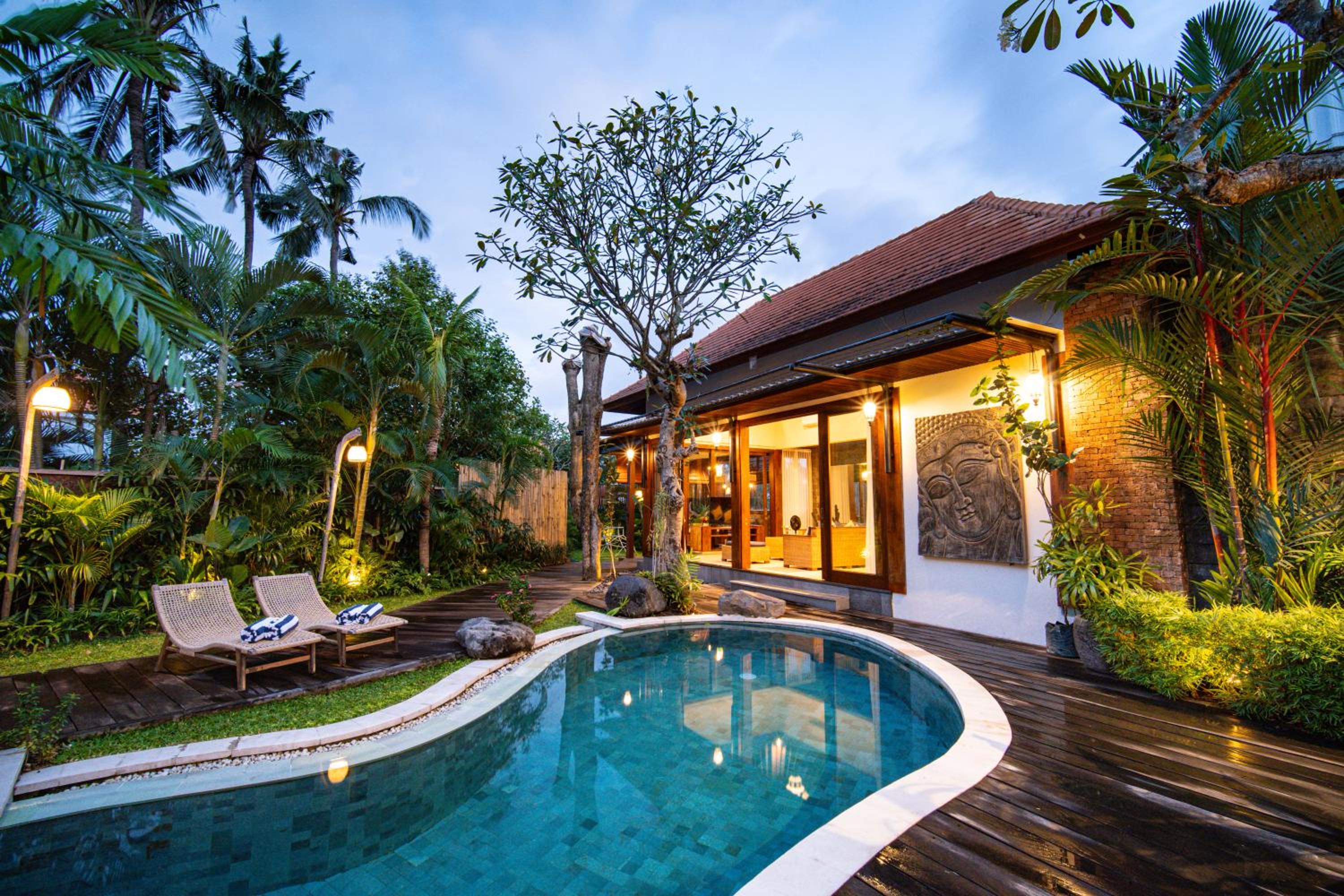 Magnifica Villa Canggu - 3BR Private villa 5 mins to Finns Beach Club