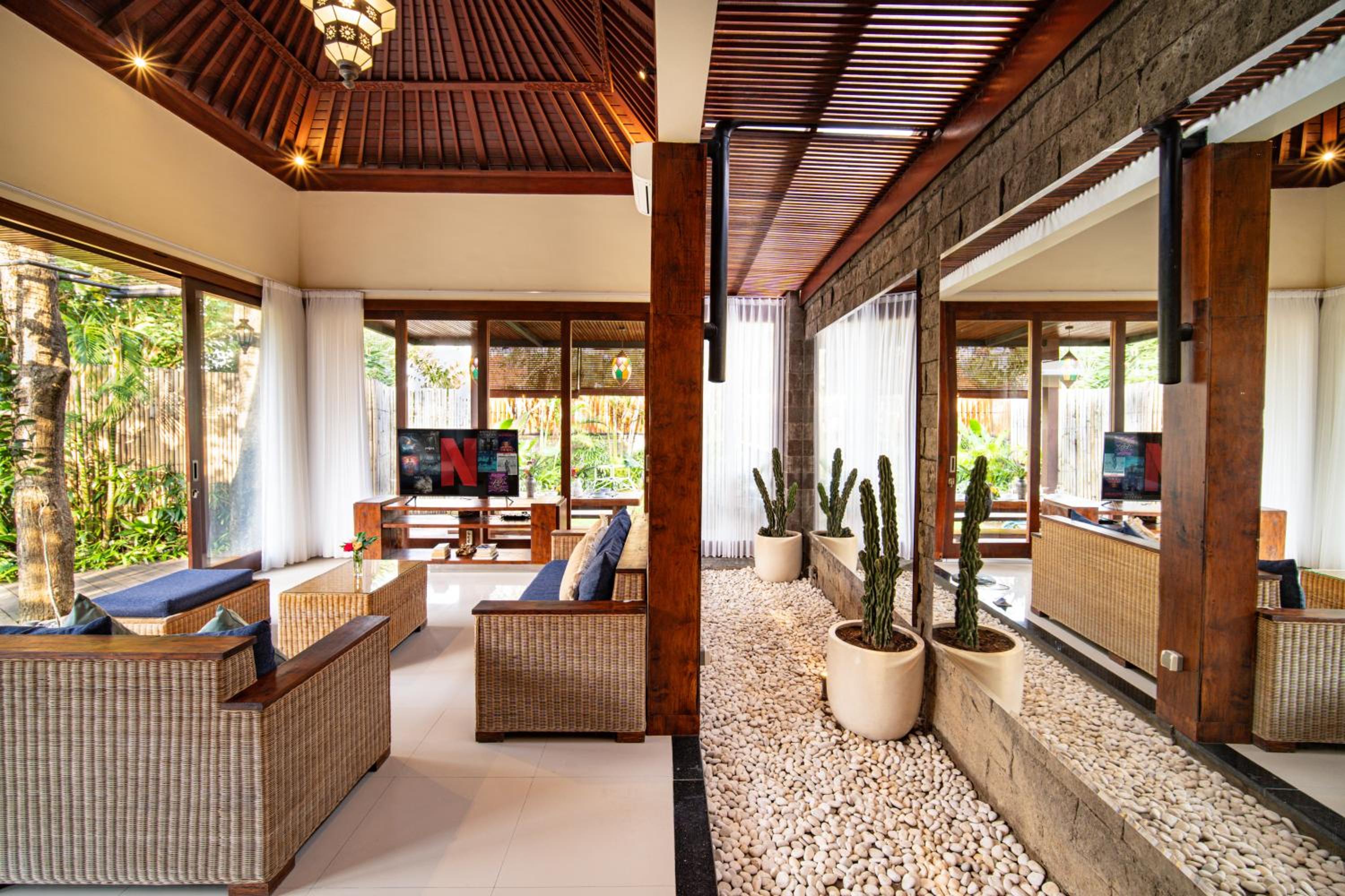 Magnifica Villa Canggu - 3BR Private villa 5 mins to Finns Beach Club