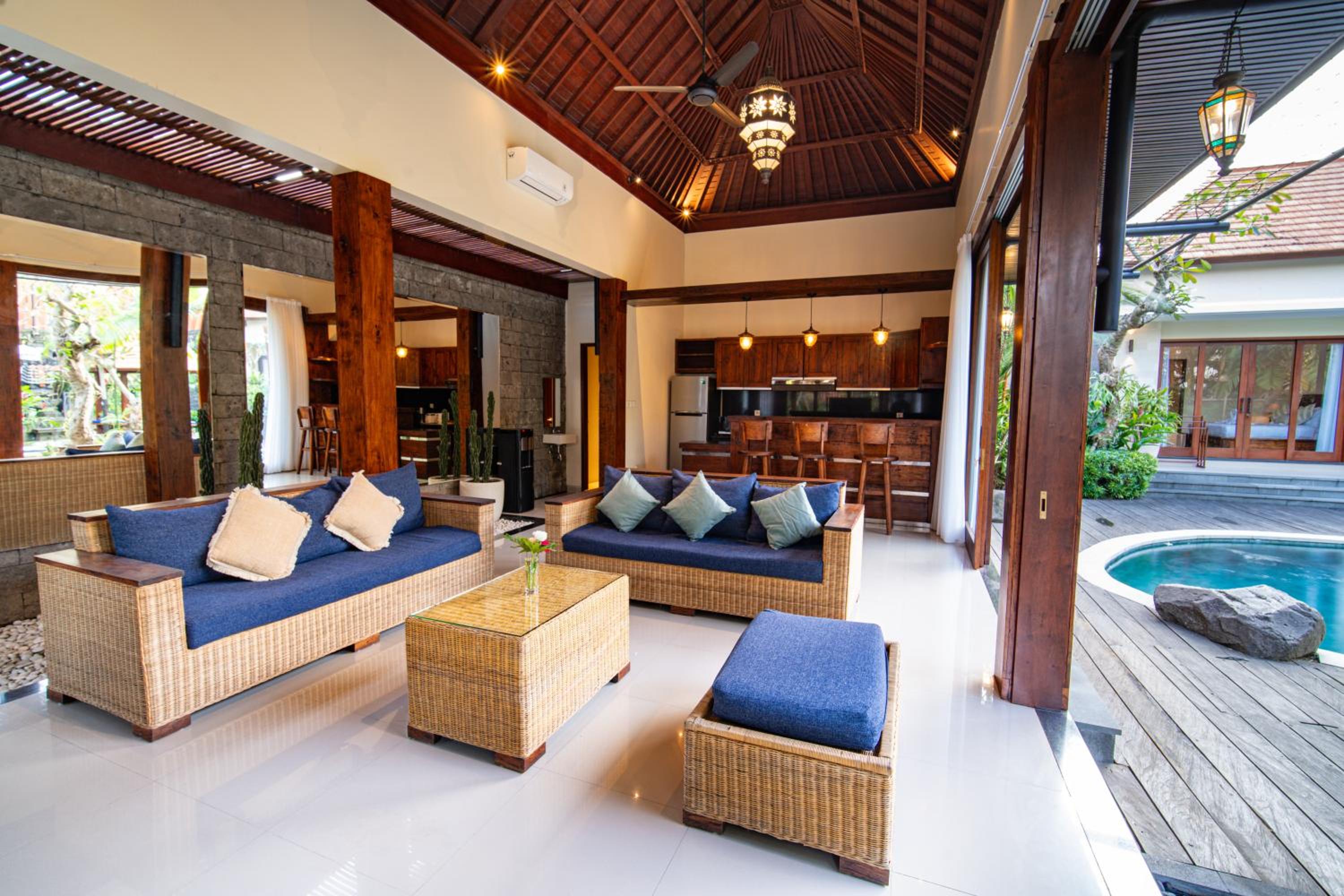 Magnifica Villa Canggu - 3BR Private villa 5 mins to Finns Beach Club