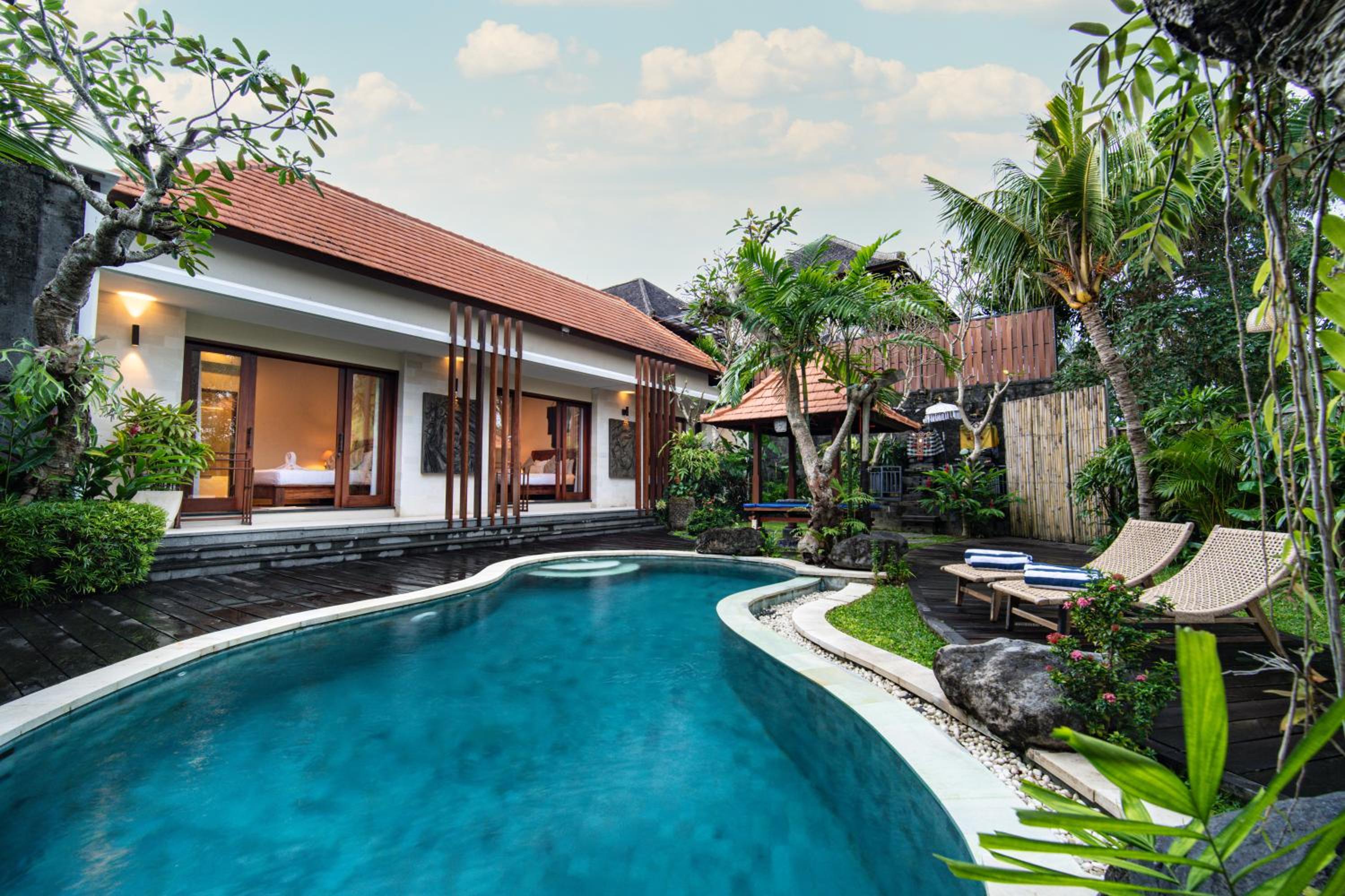 Magnifica Villa Canggu - 3BR Private villa 5 mins to Finns Beach Club