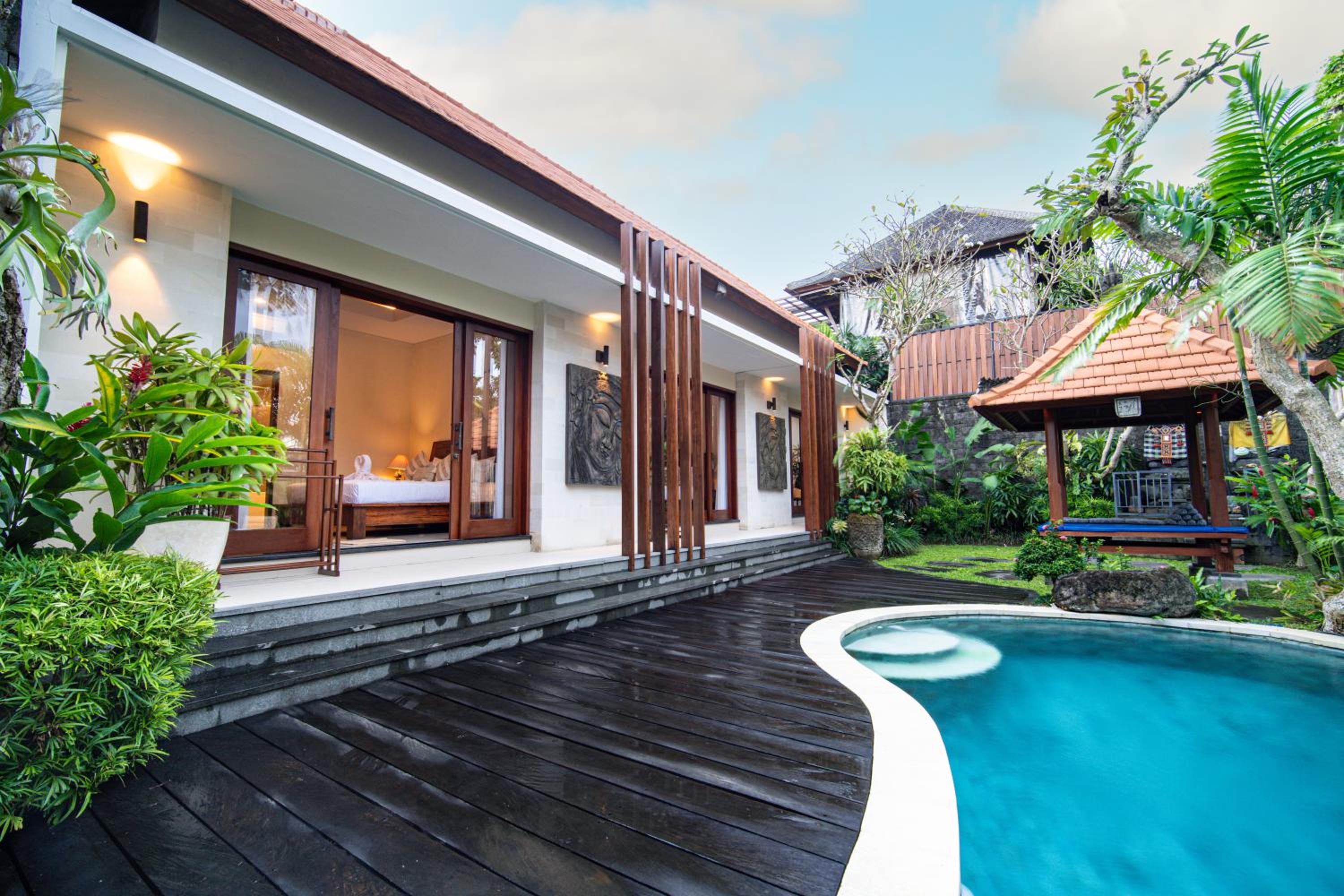 Magnifica Villa Canggu - 3BR Private villa 5 mins to Finns Beach Club