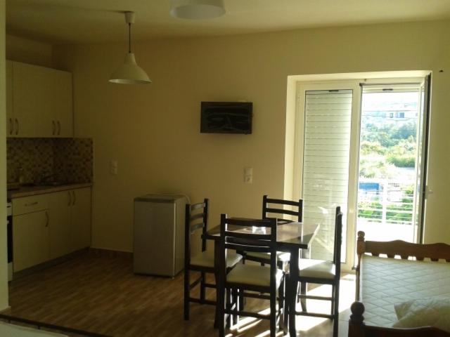Magic Ionian Apartments & Rooms