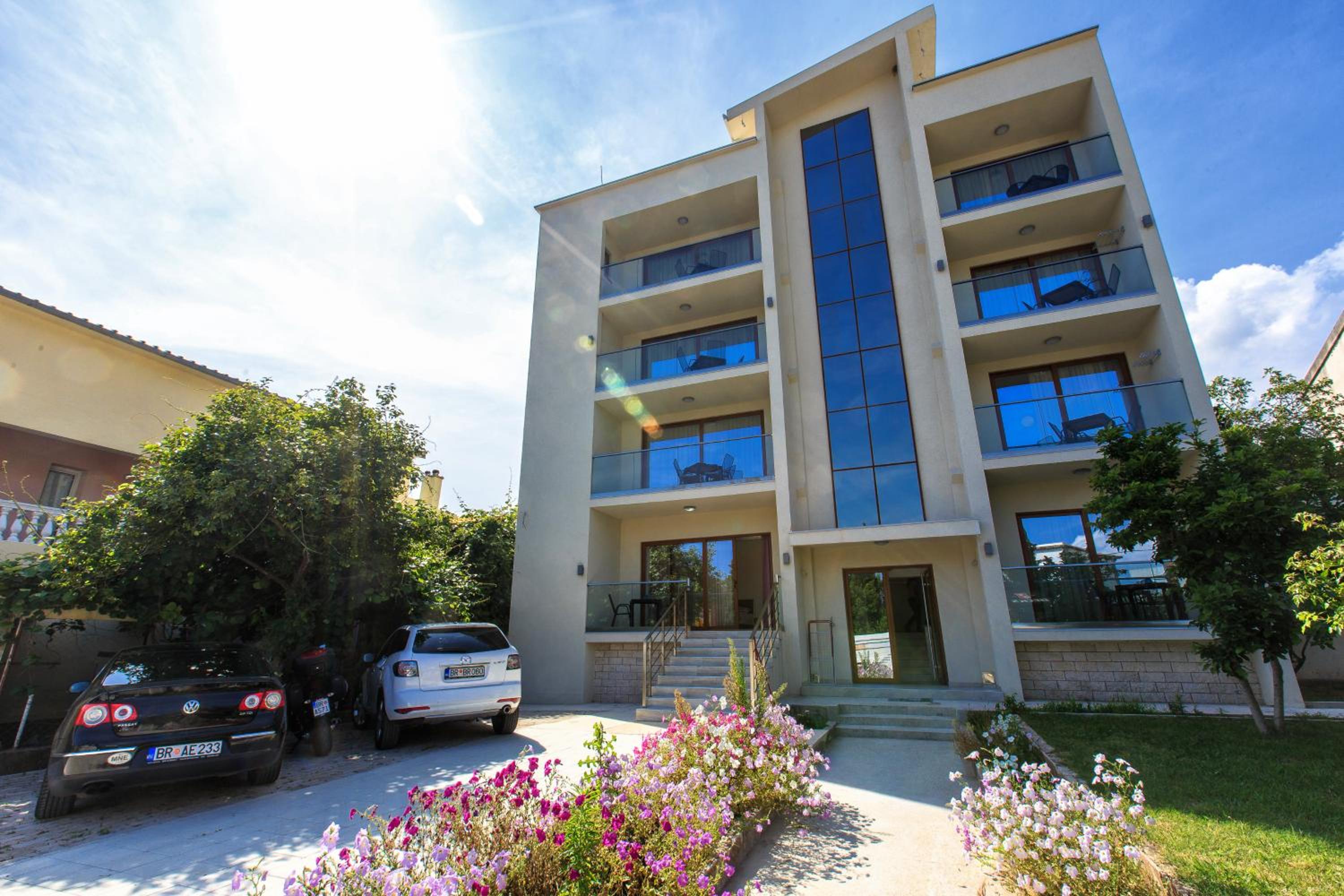 Apartments Matkovic Lux view 2
