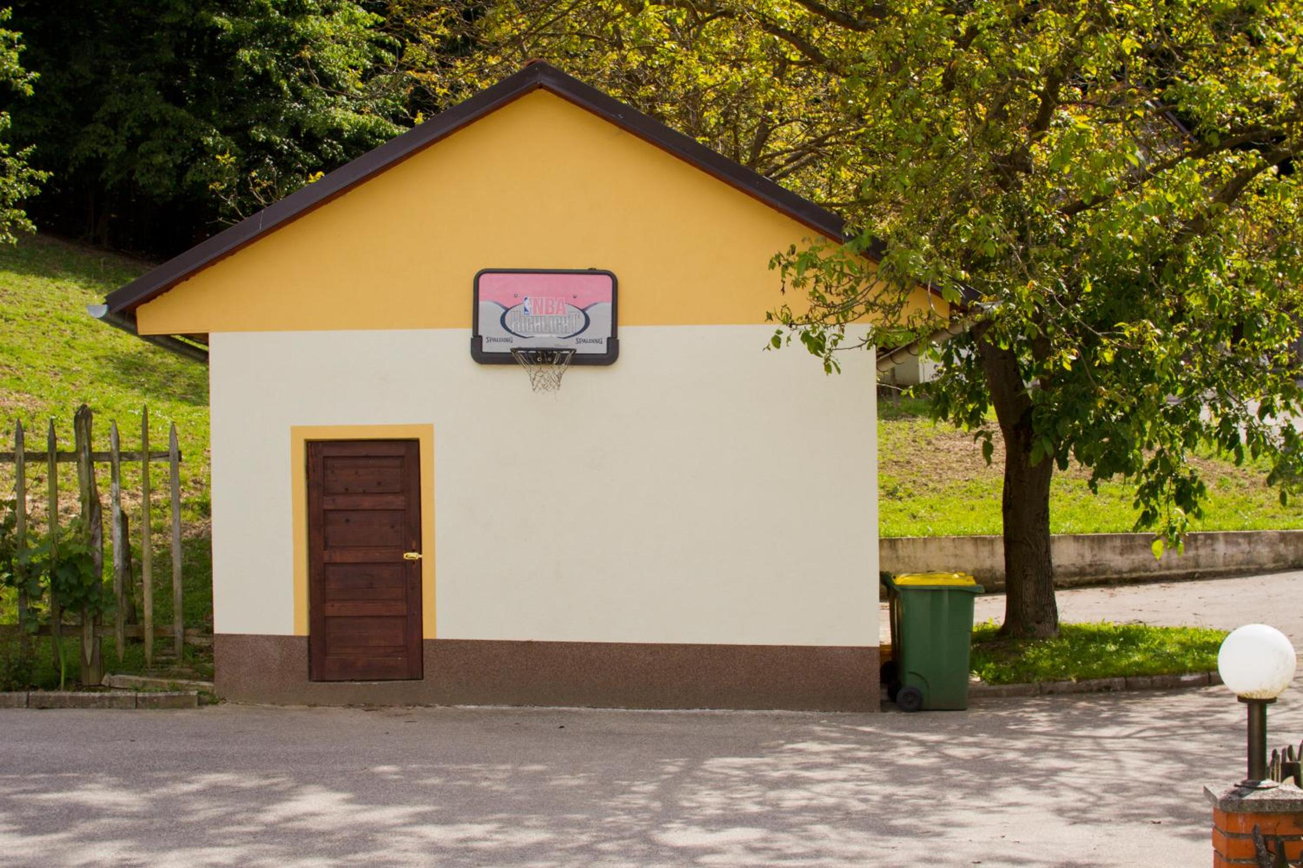 Photo 29