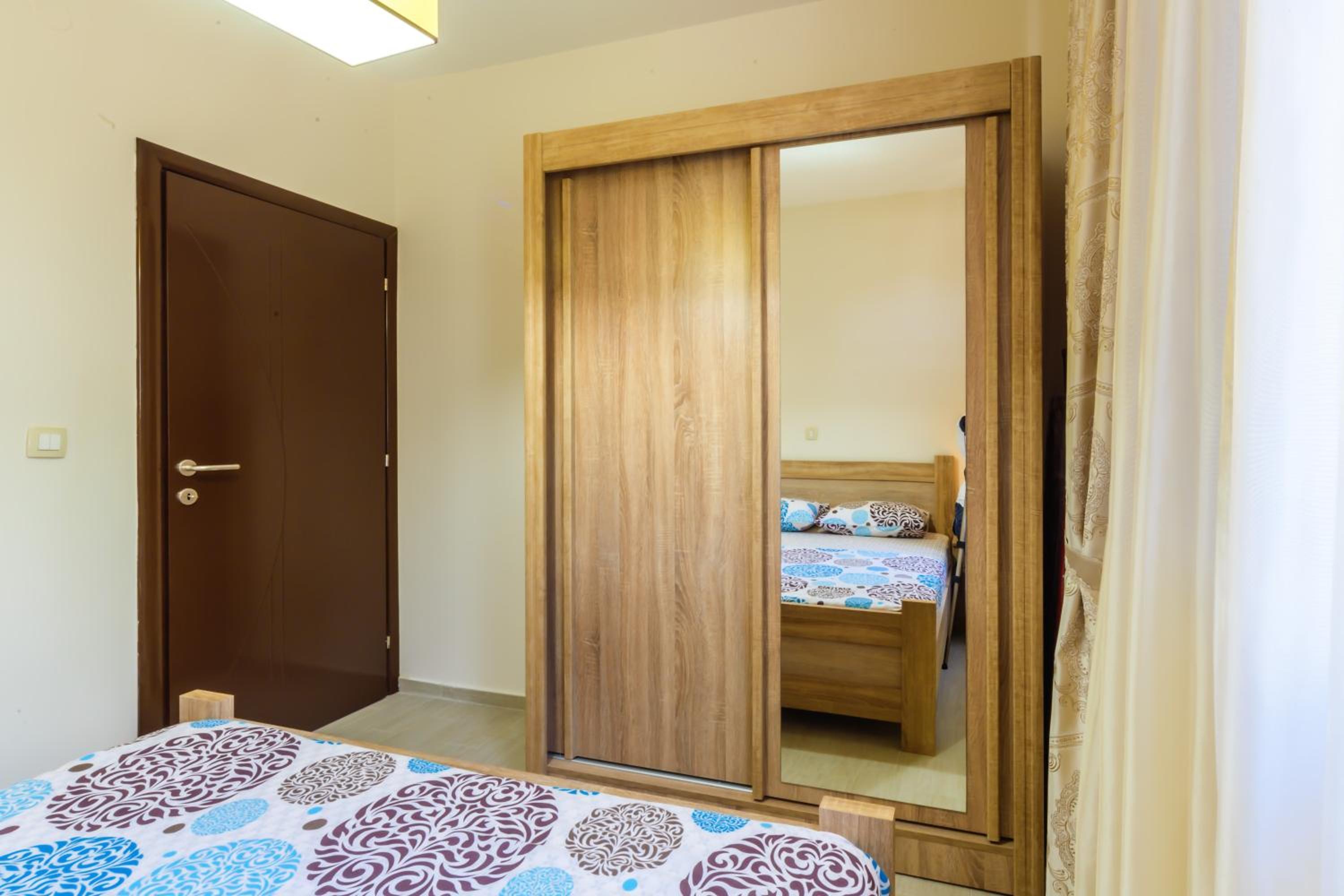 Opium Mar Apartments