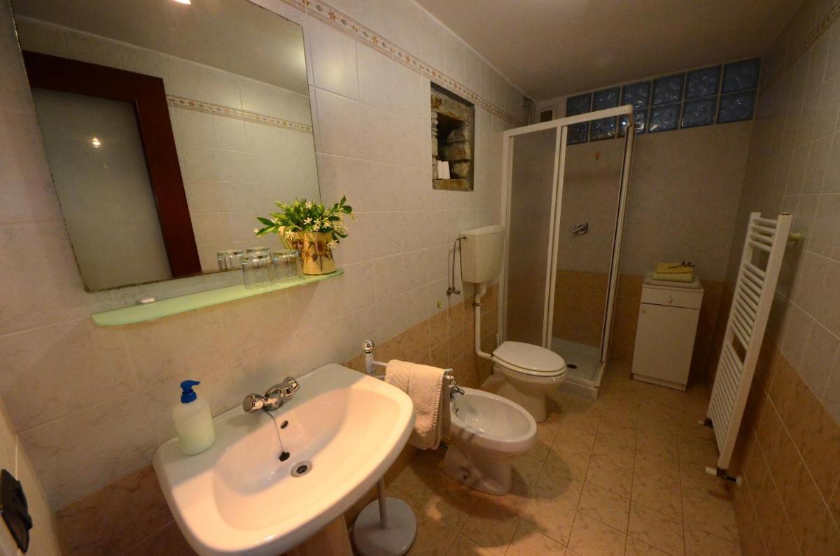 Photo 46