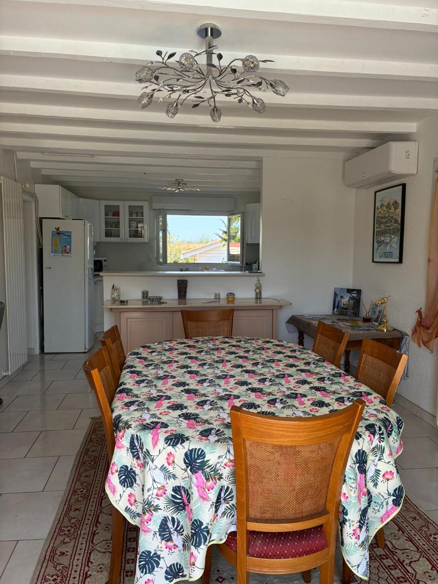 Villa La Hume proche port plage commodités Bassin d'Arcachon avec piscine chauffée
