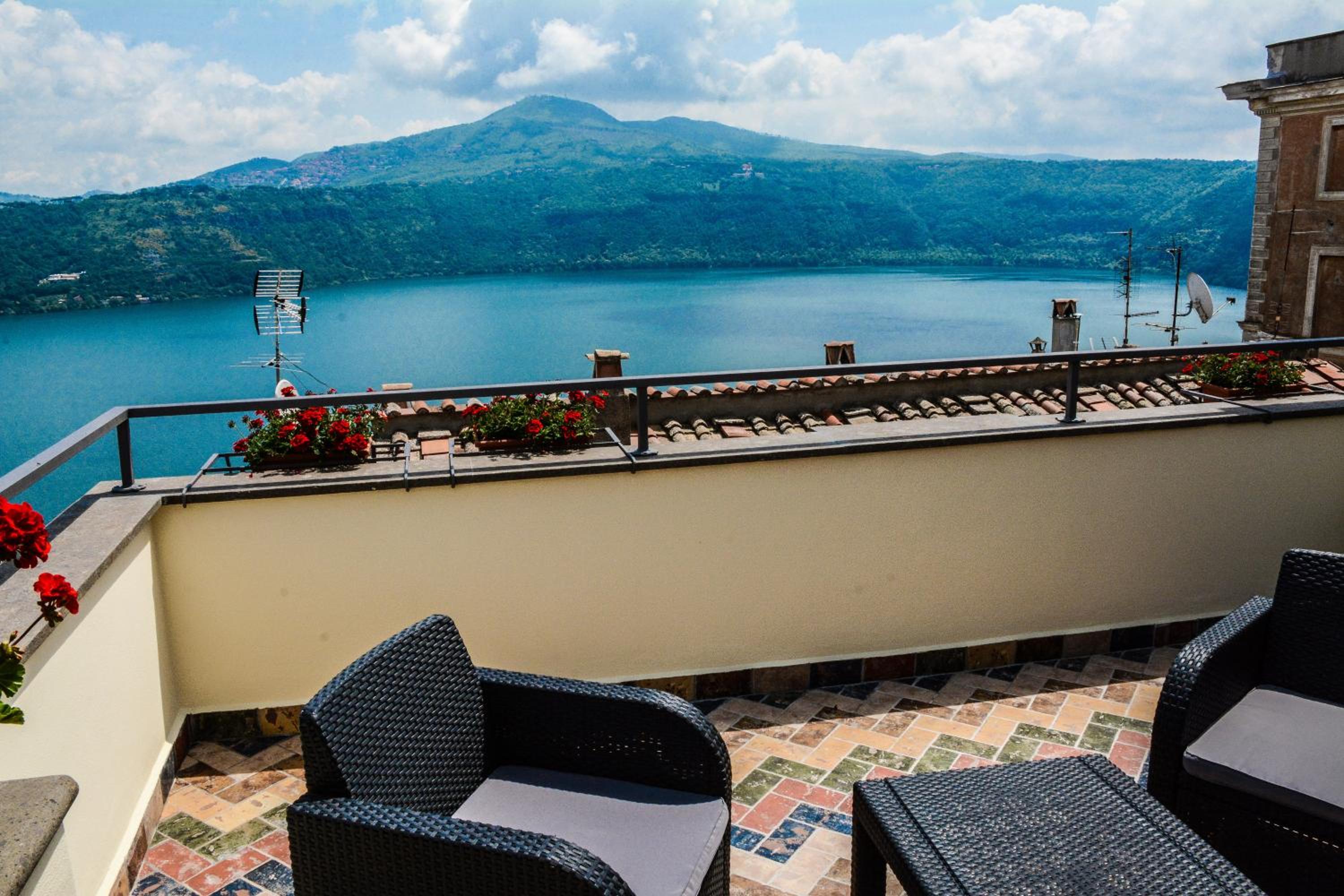 Atlantis Inn Castelgandolfo