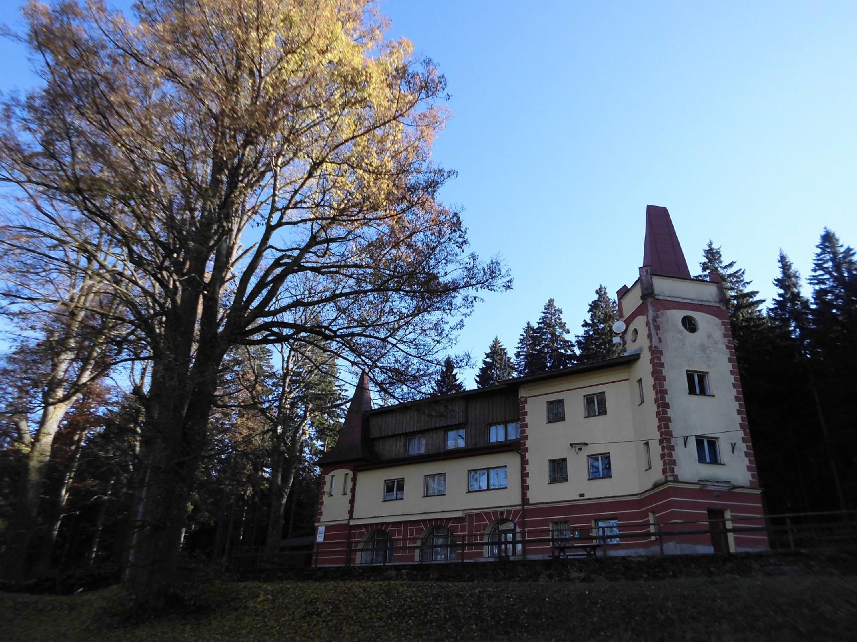 Turistická ubytovna Zámeček