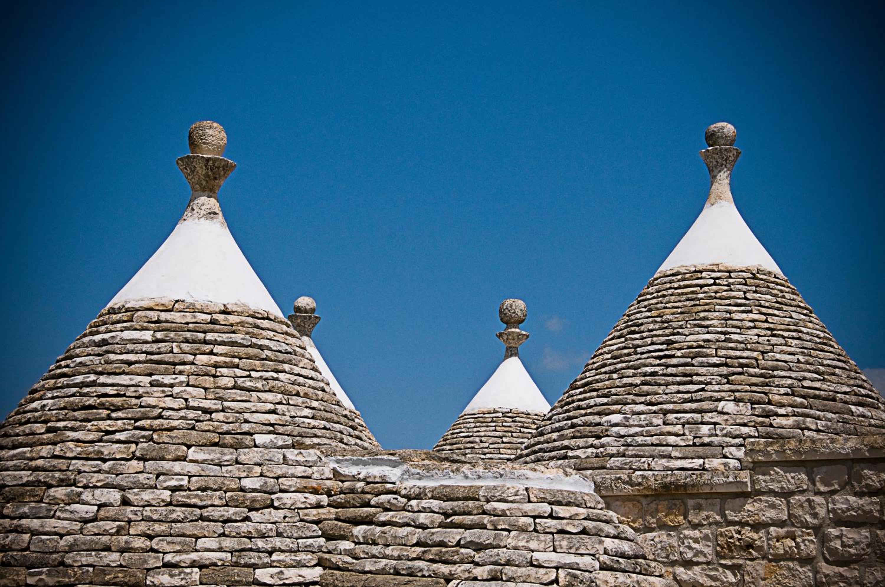 Hotel Trulli Il Castagno - Image 1