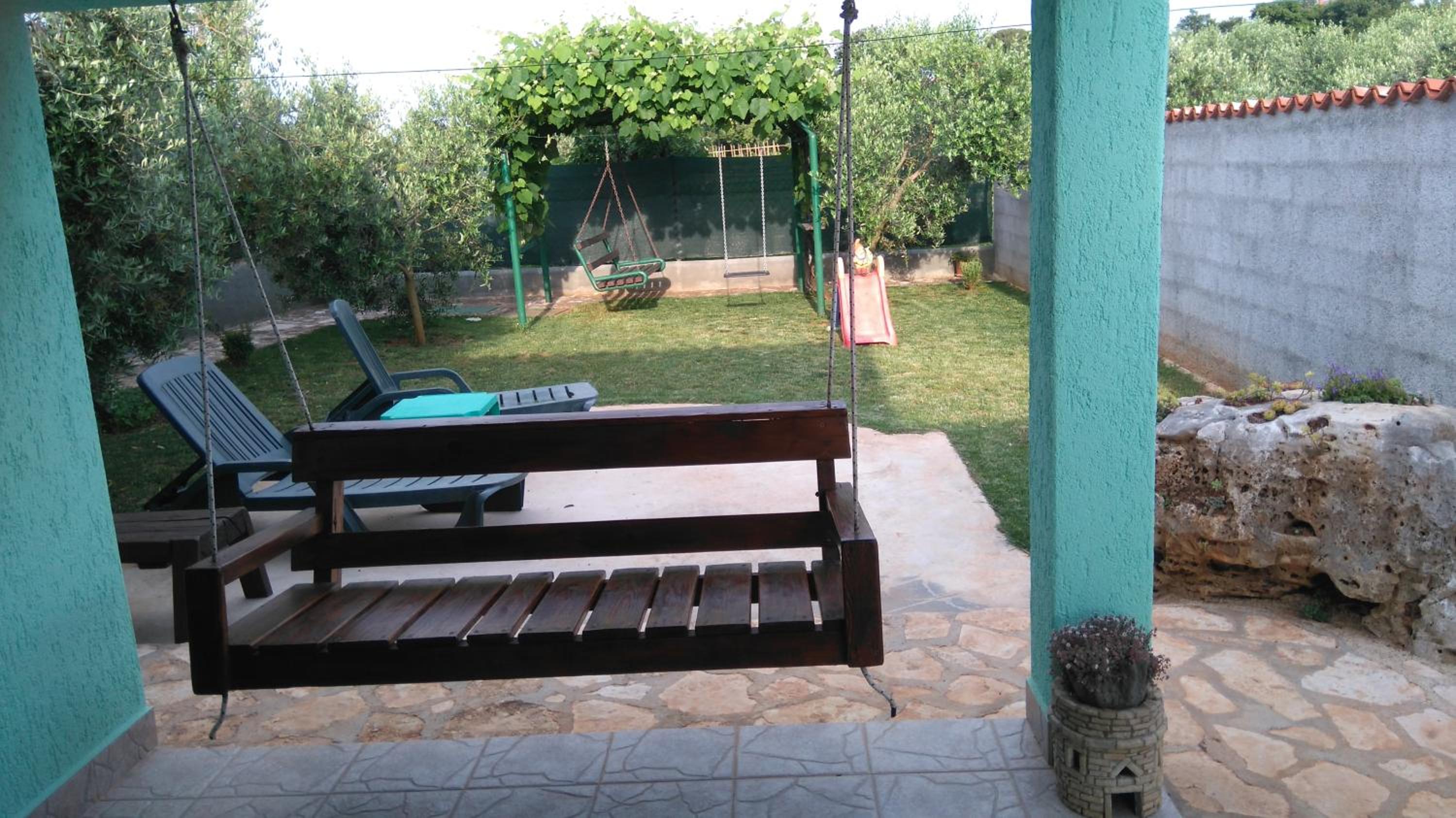 Photo 18
