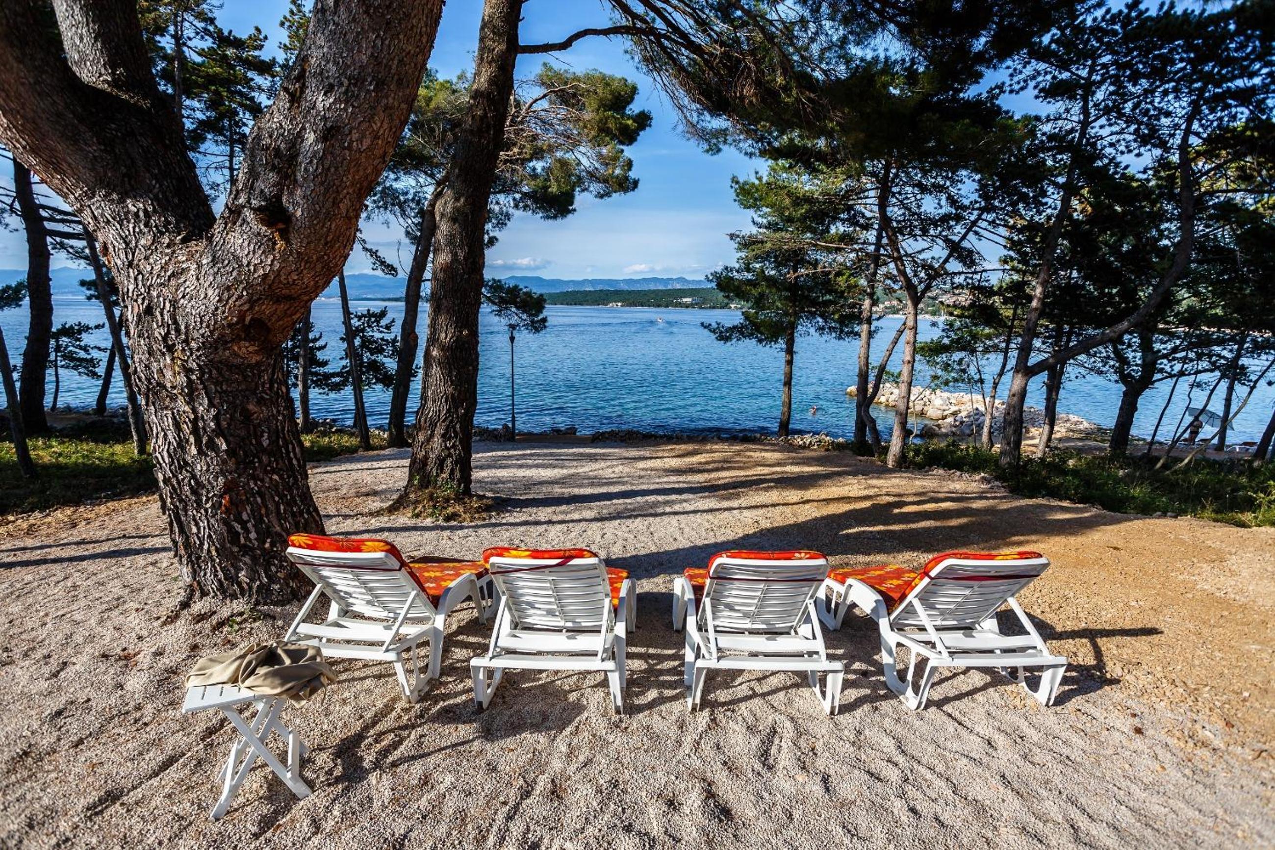 Mare & Mons Seafront Apartments