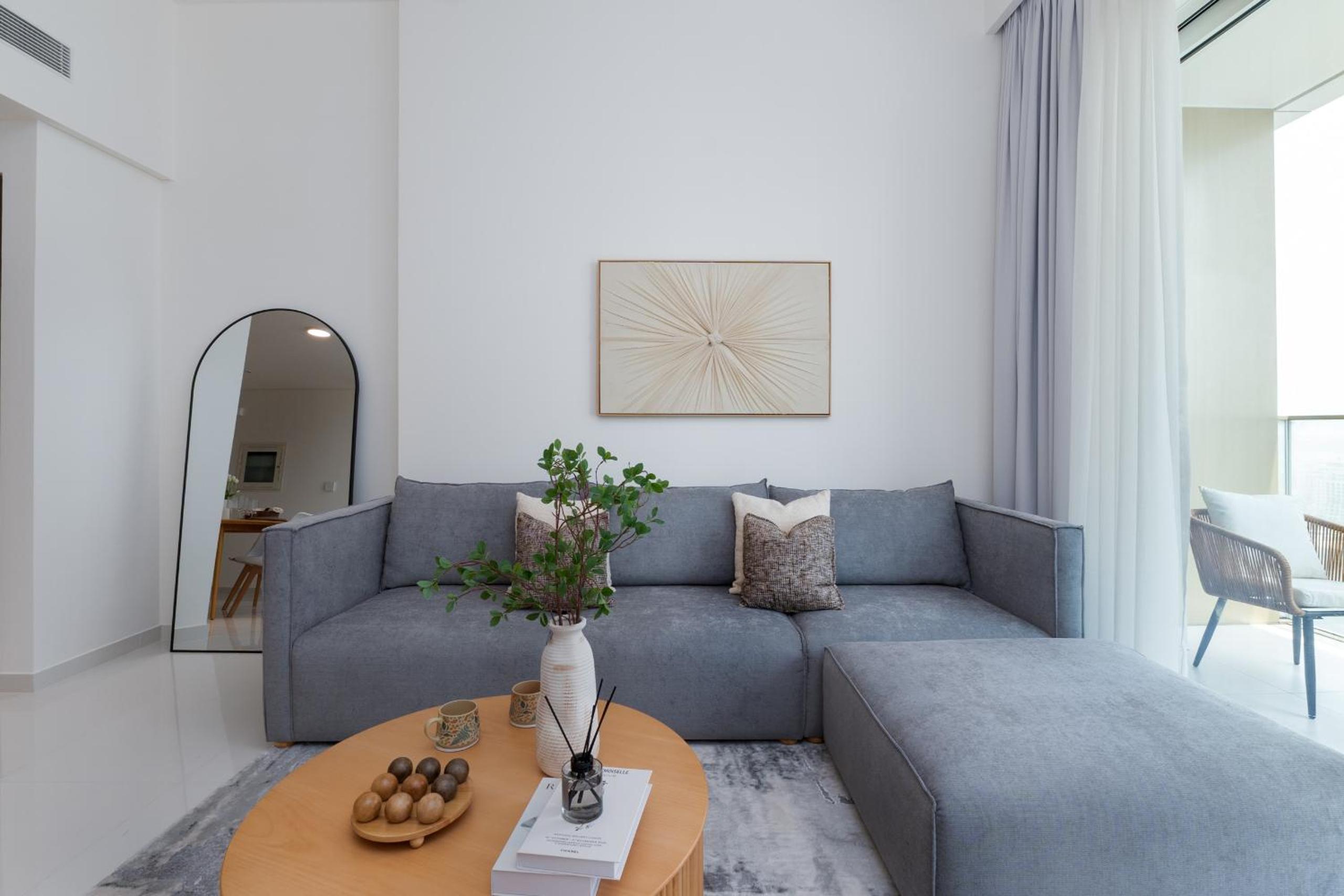 Grand Bleu, Emaar Beachfront - Mint Stay