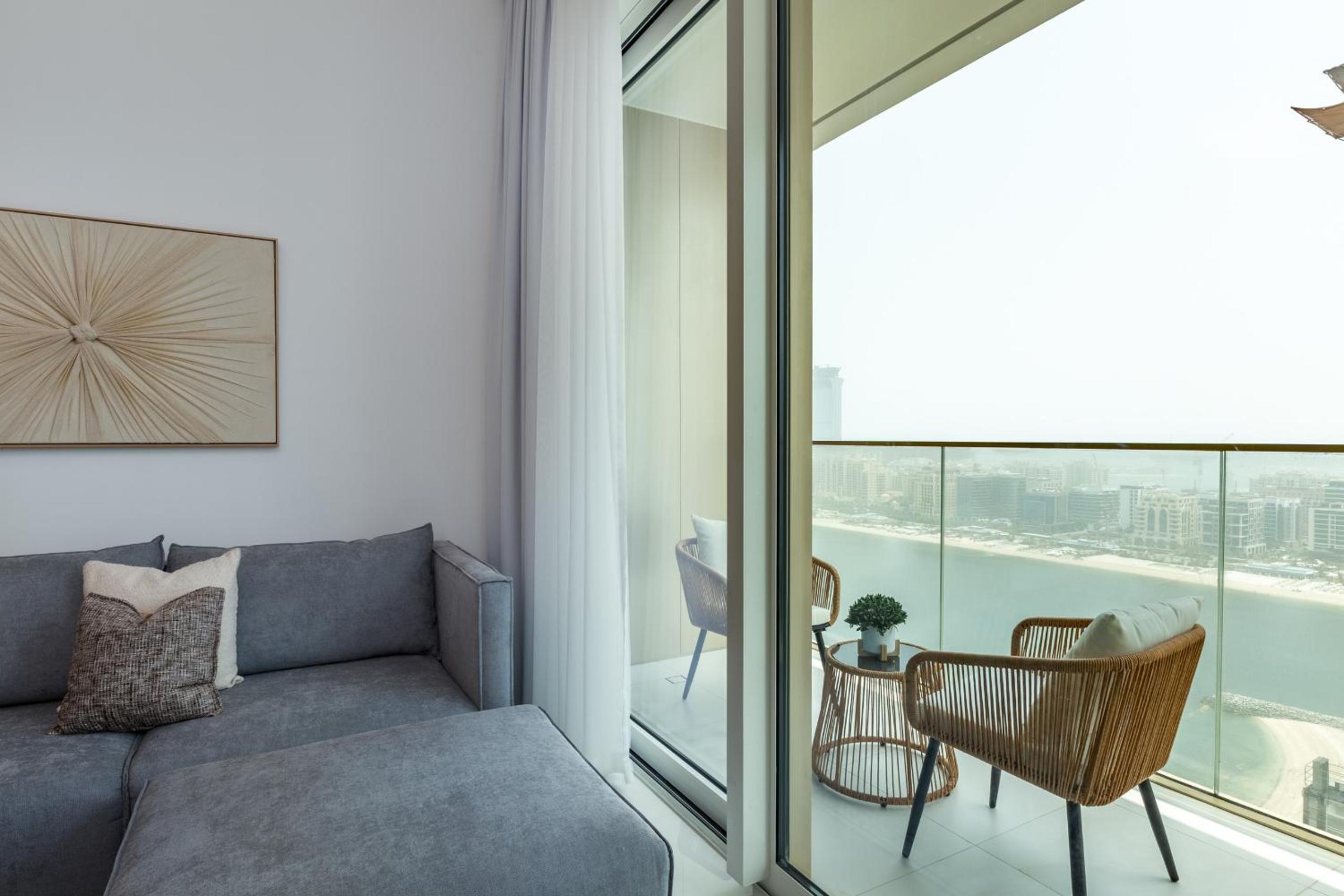 Grand Bleu, Emaar Beachfront - Mint Stay