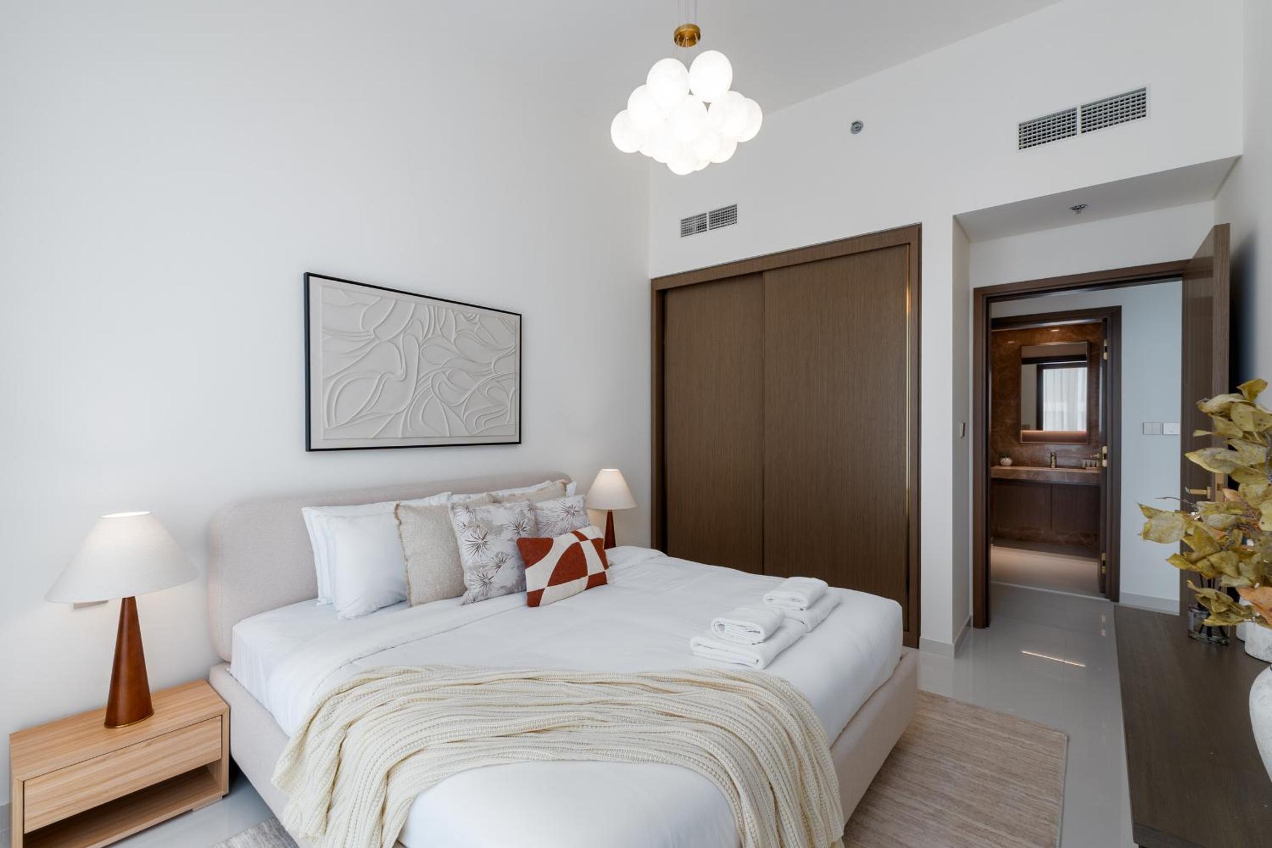 Grand Bleu, Emaar Beachfront - Mint Stay