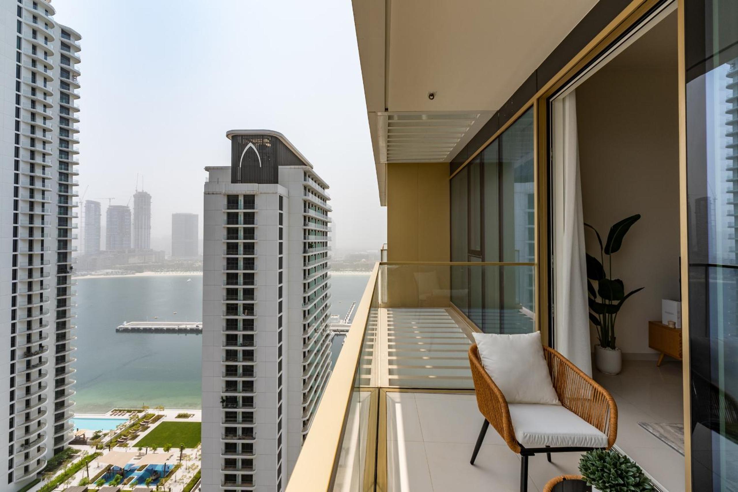 Grand Bleu, Emaar Beachfront - Mint Stay
