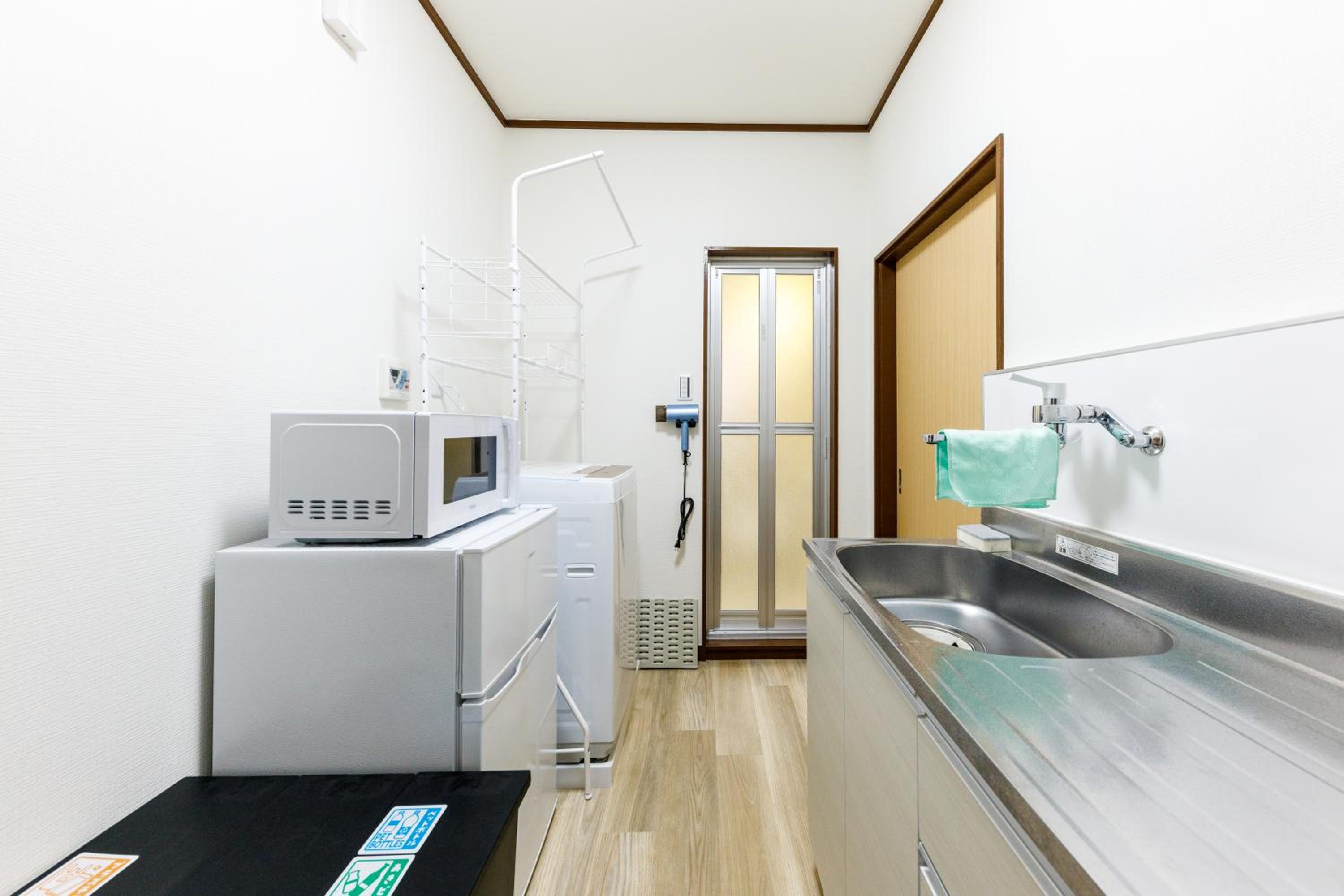 M-Stay Nishishinjuku II, Room 202