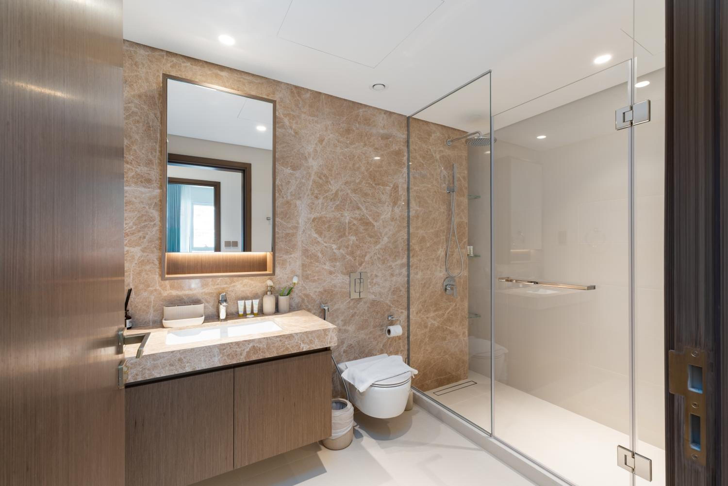 Grand Bleu, Emaar Beachfront - Mint Stay