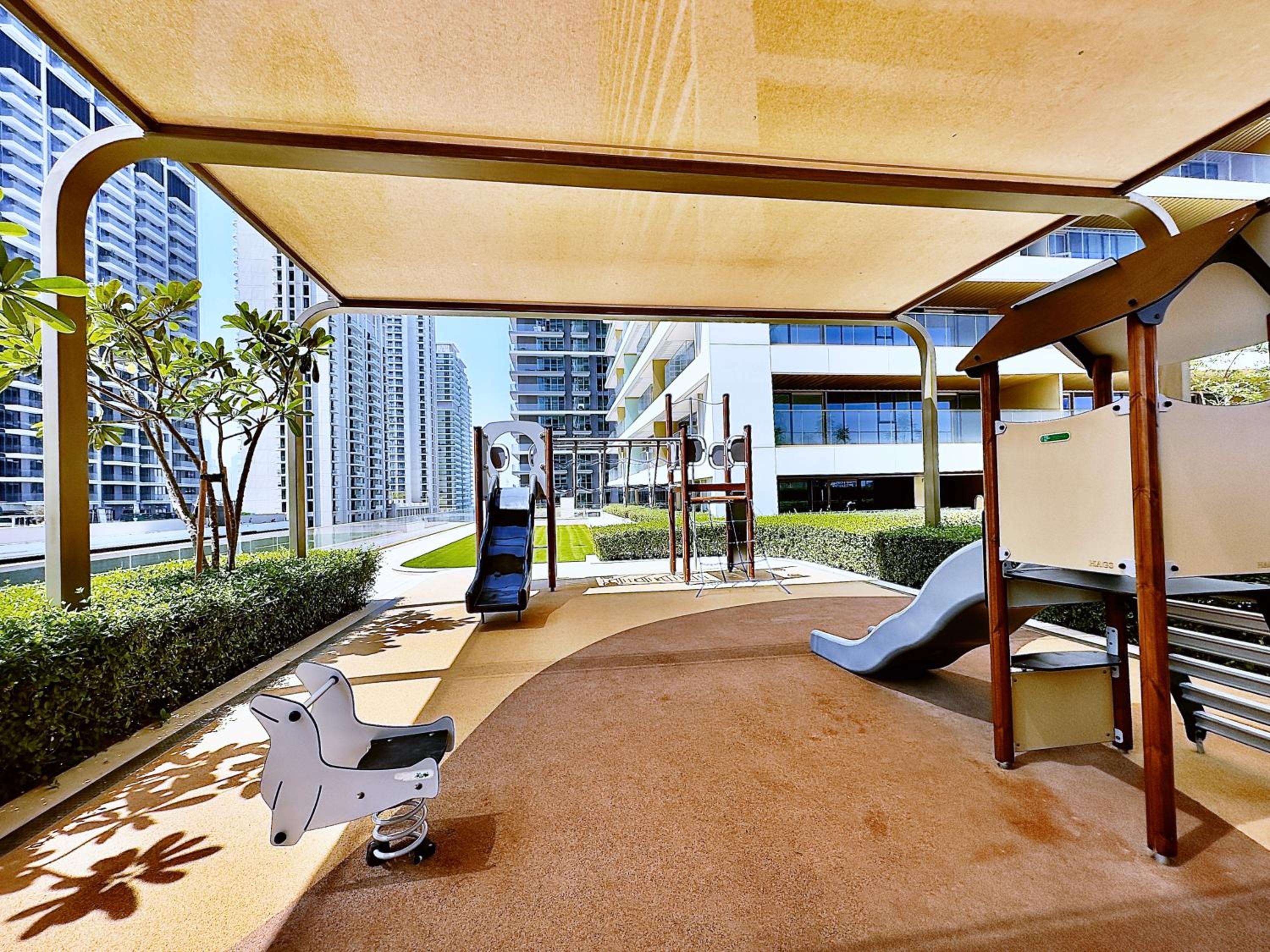 Grand Bleu, Emaar Beachfront - Mint Stay
