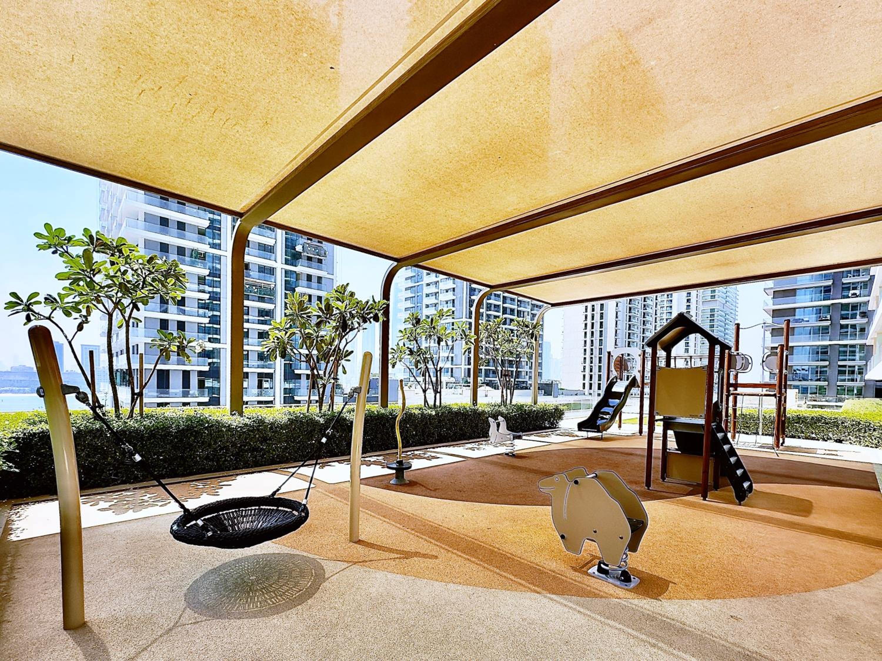 Grand Bleu, Emaar Beachfront - Mint Stay
