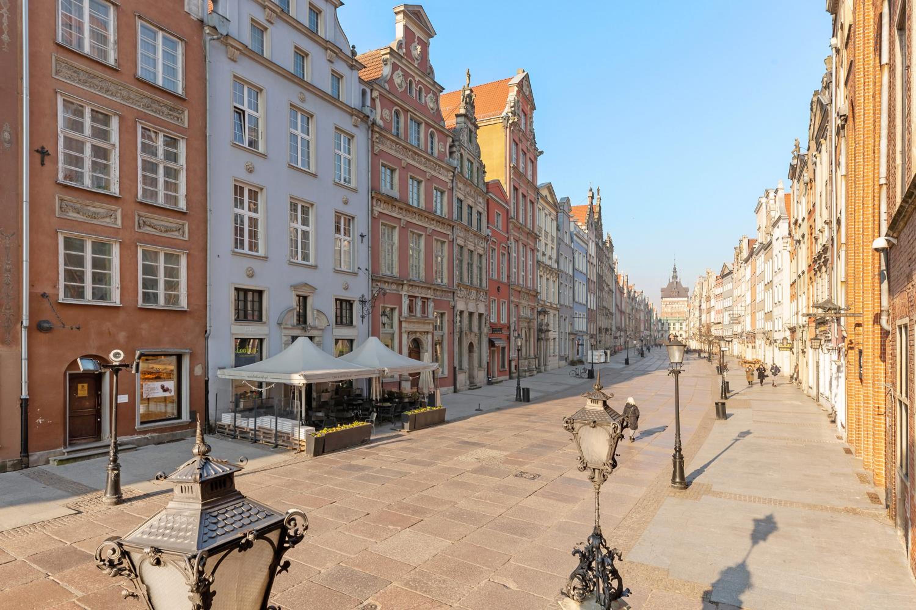 Louise Apartment Old Town Charm on Długa Street