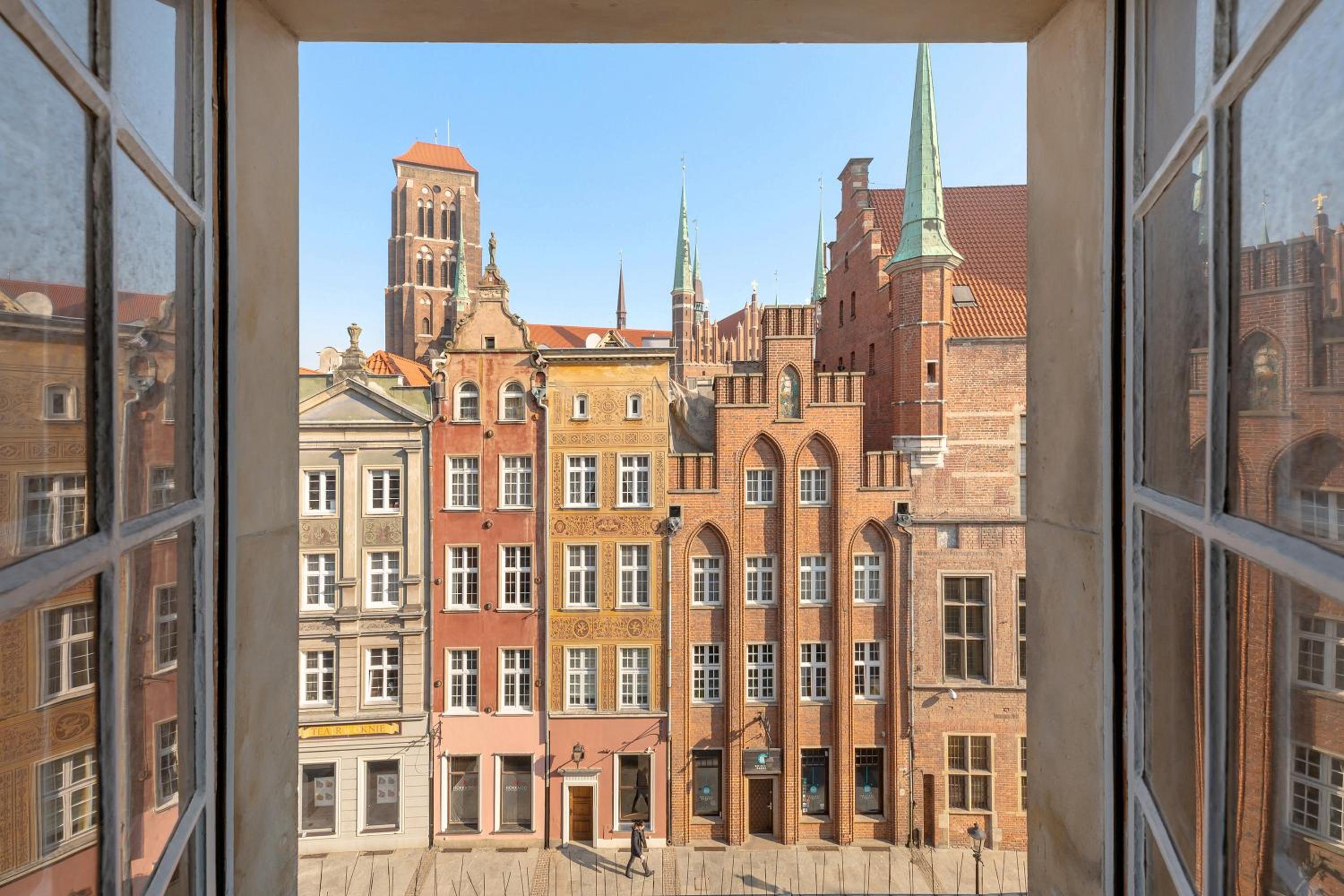 Louise Apartment Old Town Charm on Długa Street