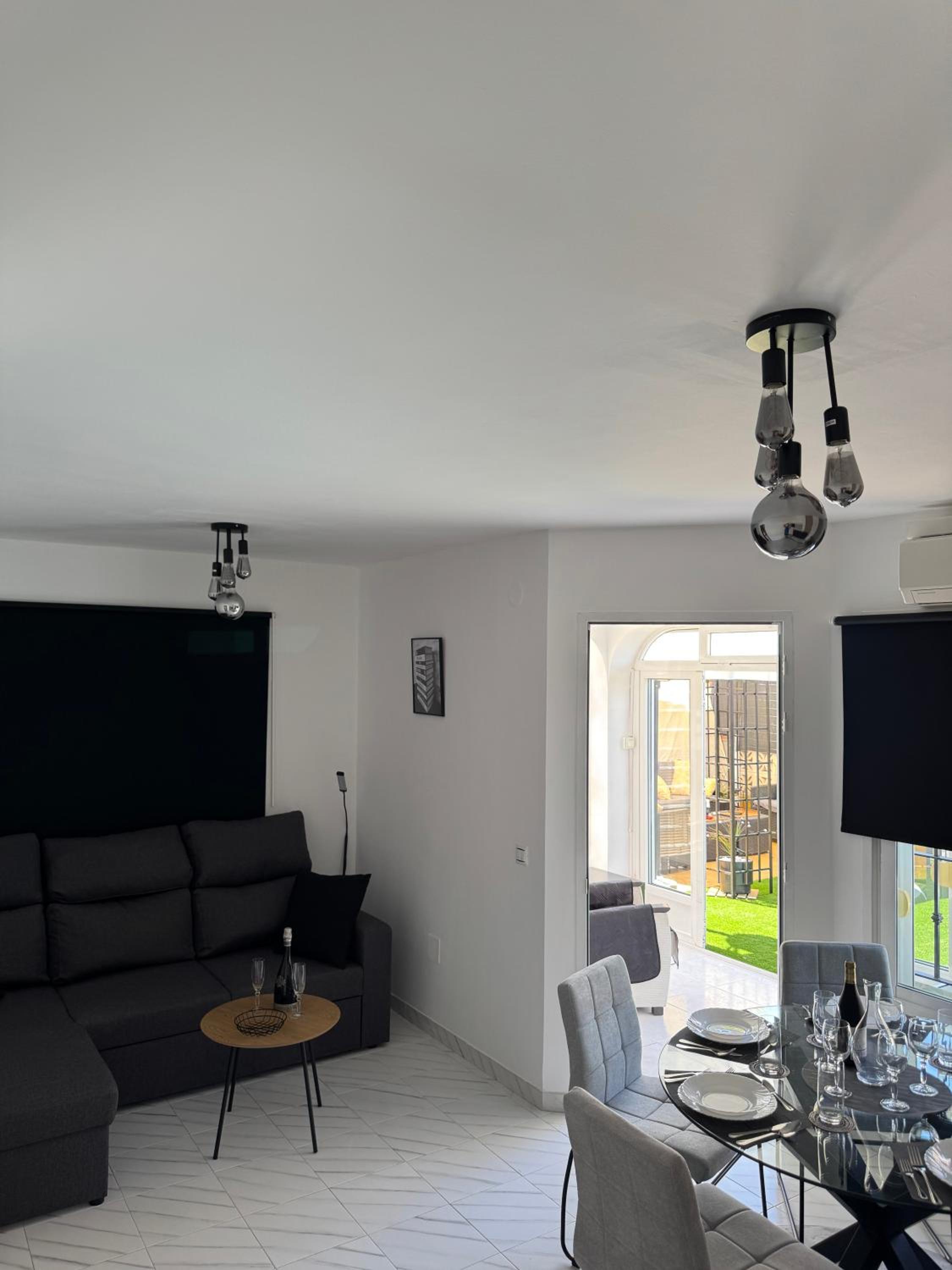 Villa Luis Cernuda - Casa 202 - Vistas - Jacuzzi - Piscina - tenis